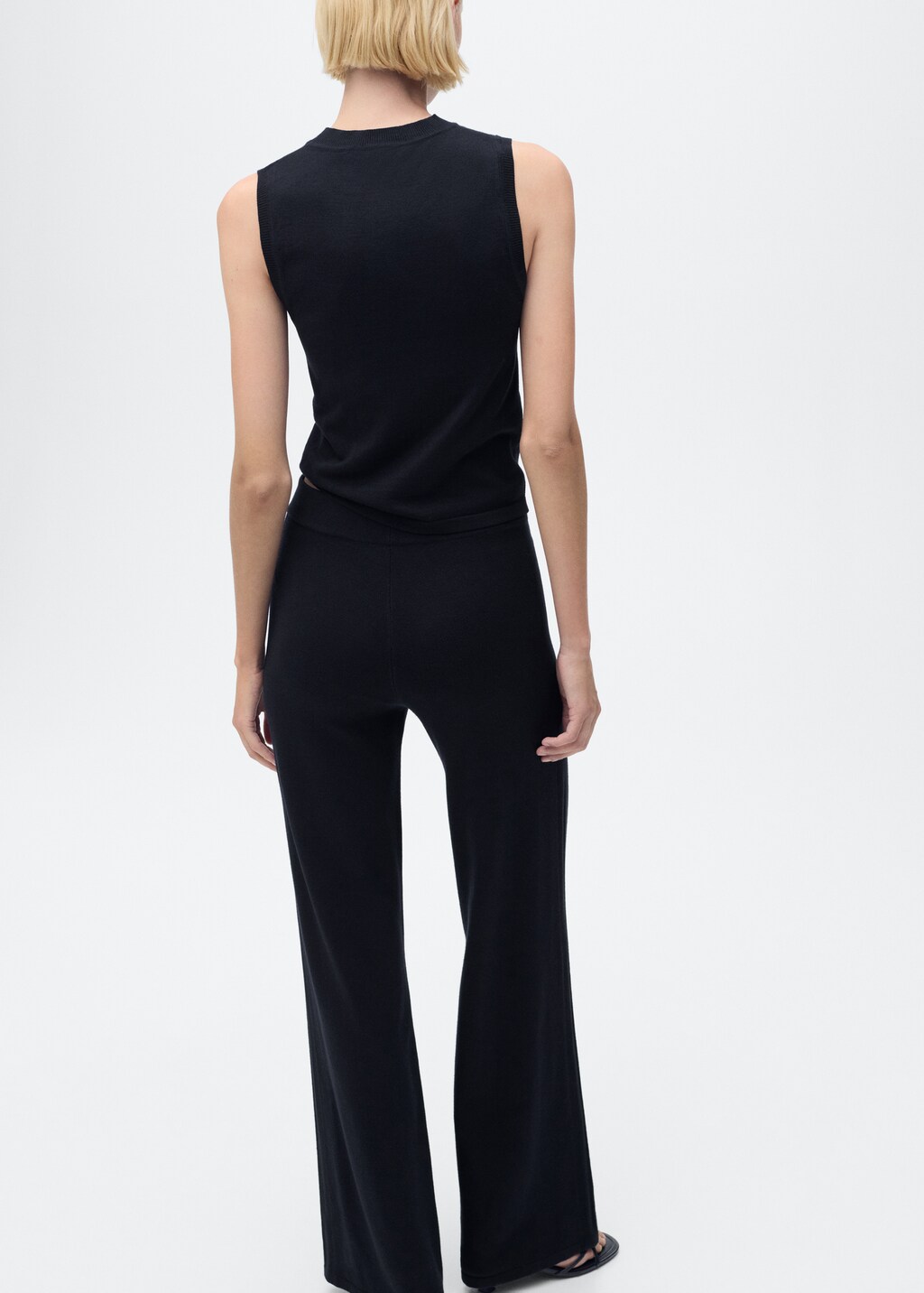 Fine-knit wide leg trousers - image 3