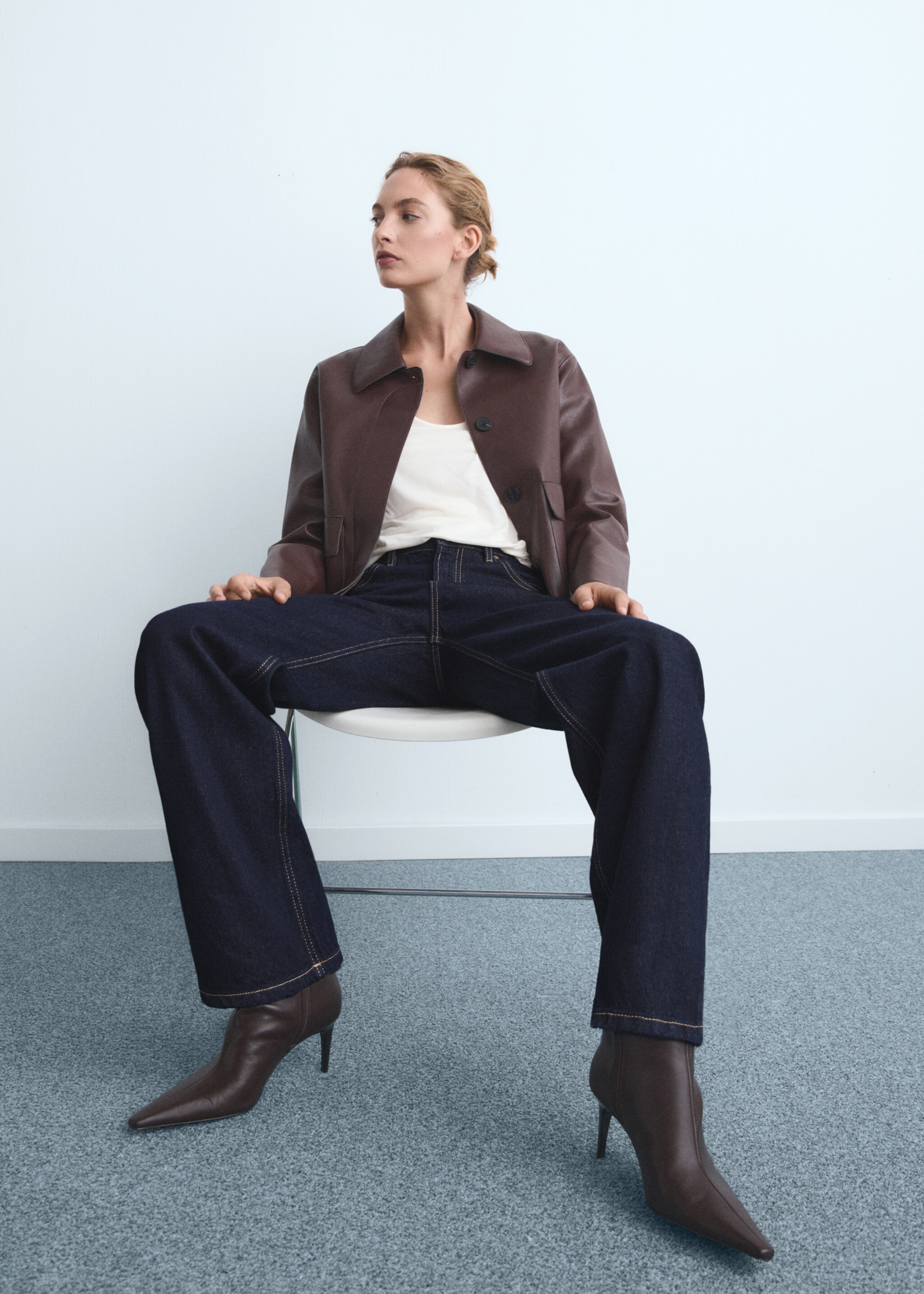 Miami medium-rise straight-fit jeans - Details of the article 2, Open Blue. Ref: 17044781-00.