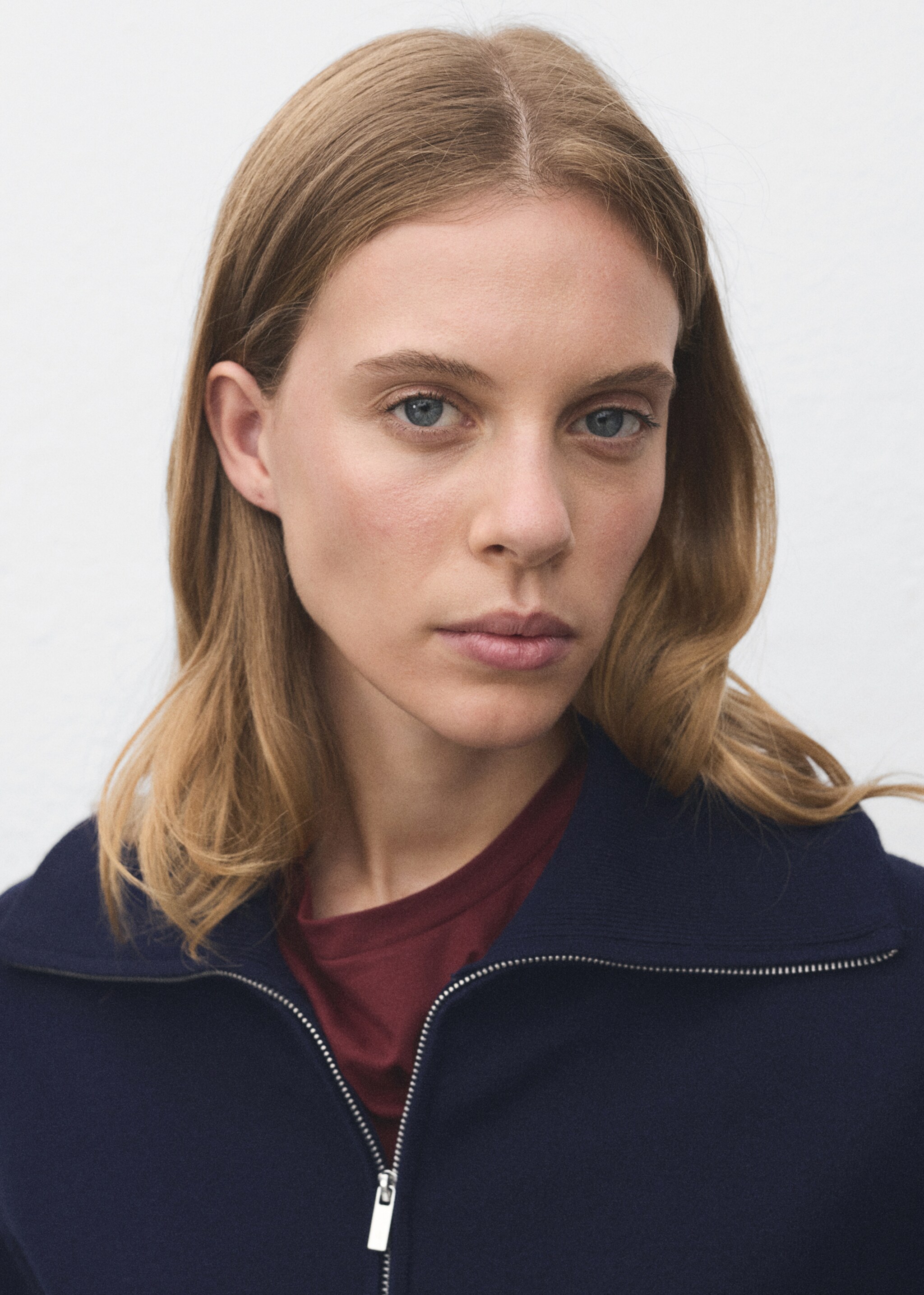 Knitted sweater with zip collar - Details of the article 1, Navy. Ref: 17044783-00.