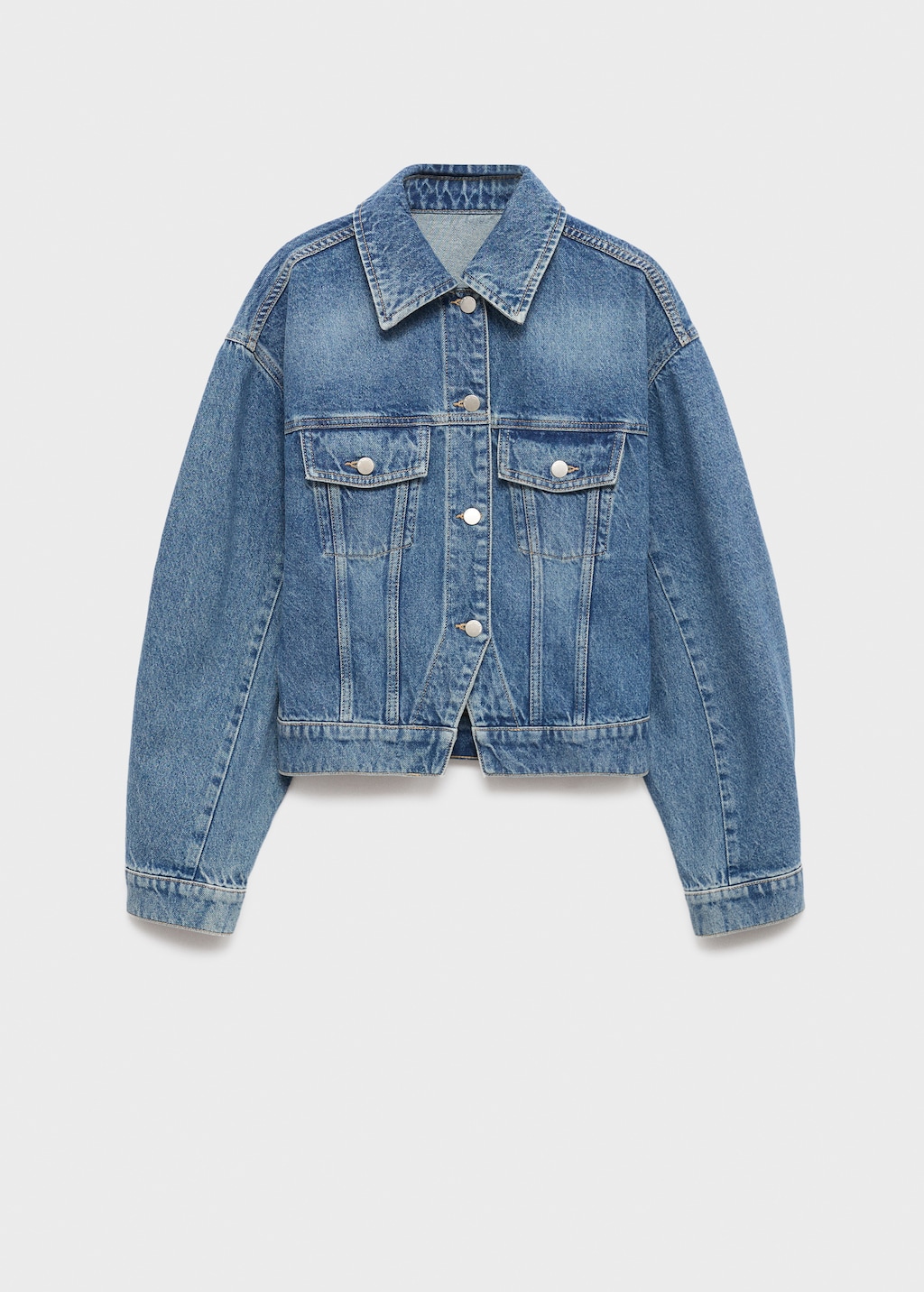 Fitted denim jacket with pockets