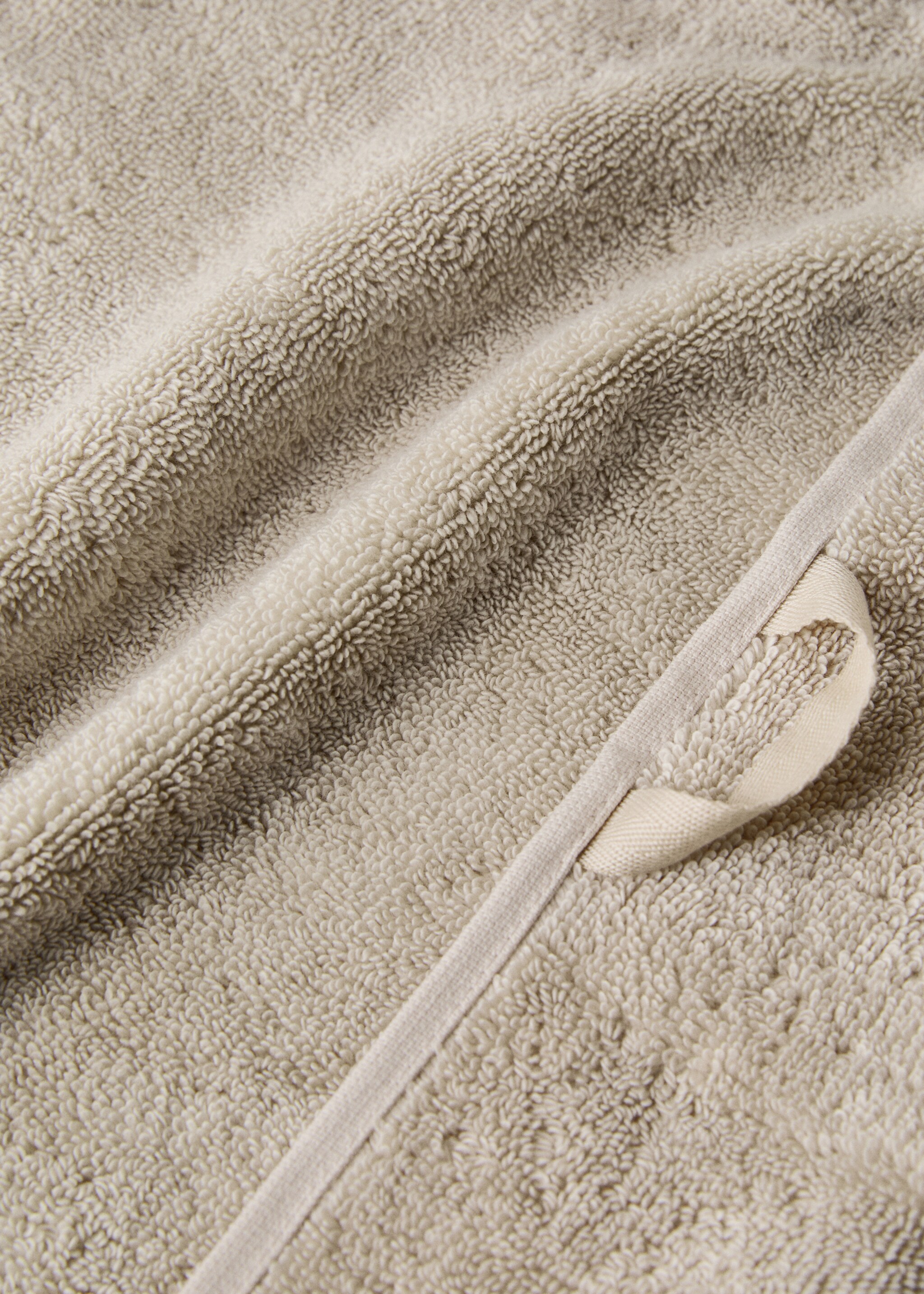 100% cotton face towel - Details of the article 1, Medium Brown. Ref: 17044790-00.