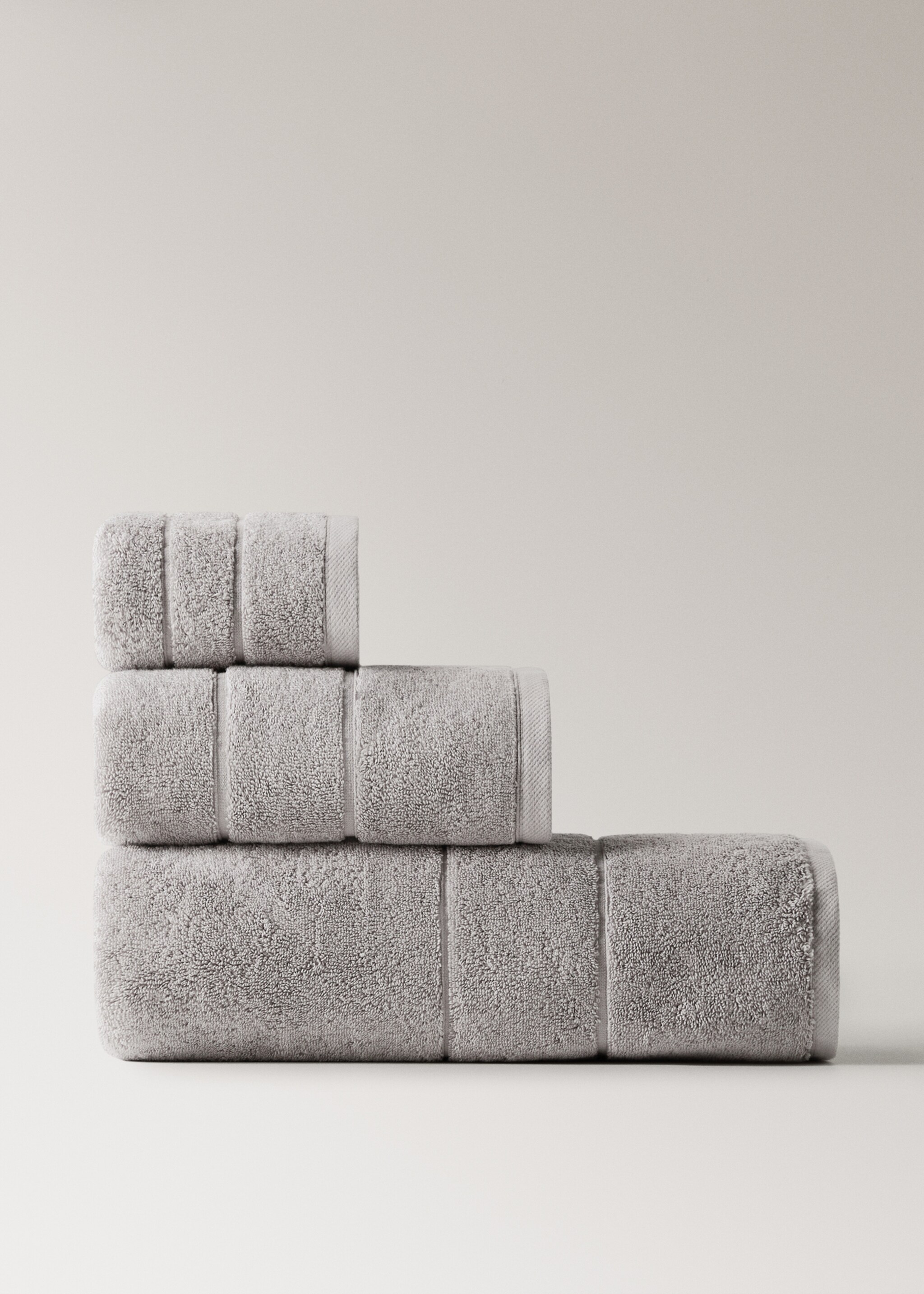 100% cotton hand towel - Article without model, Grey. Ref: 17044791-00.