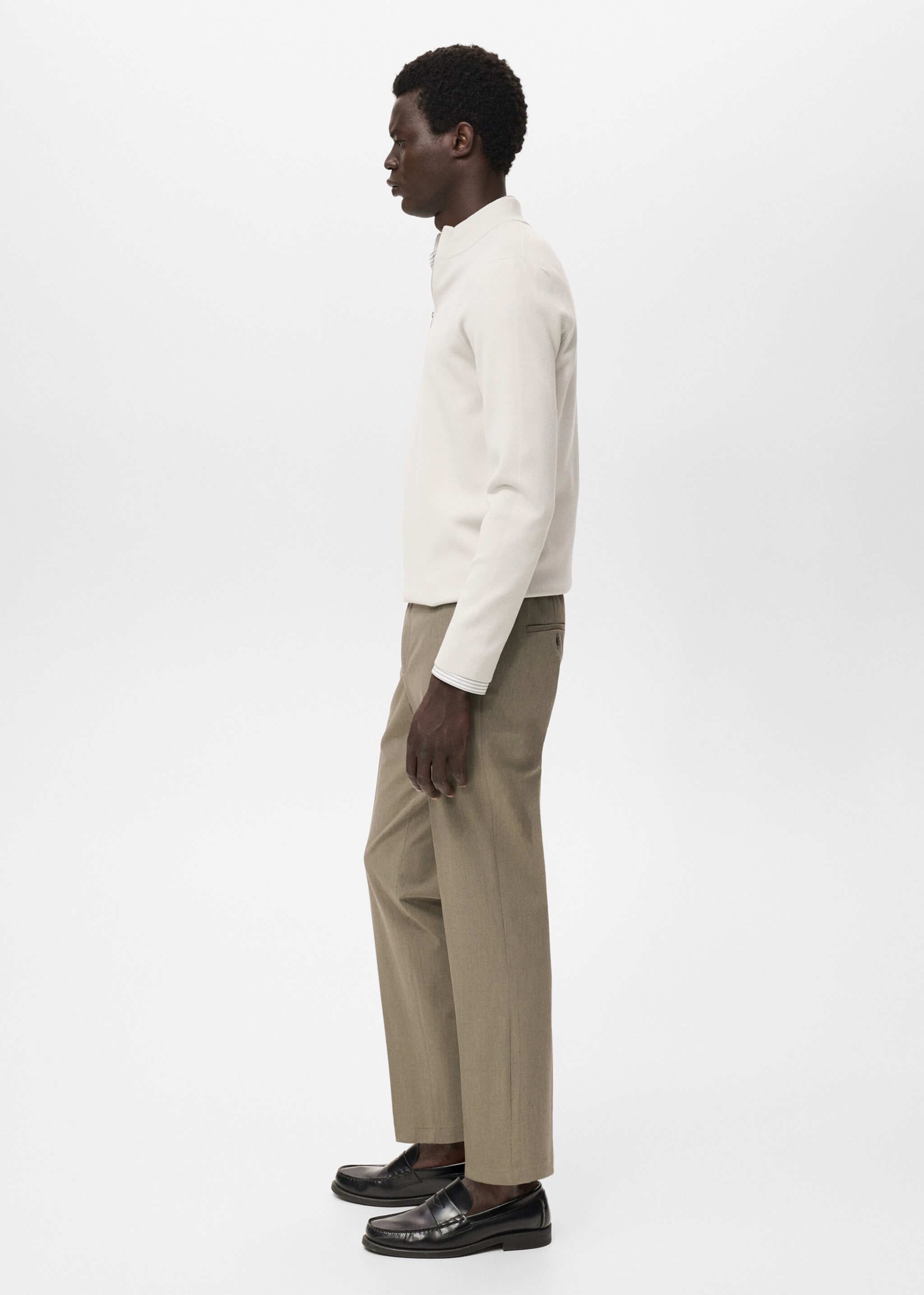 Stretch fabric slim-fit trousers - Details of the article 6, Khaki. Ref: 17045140-00.