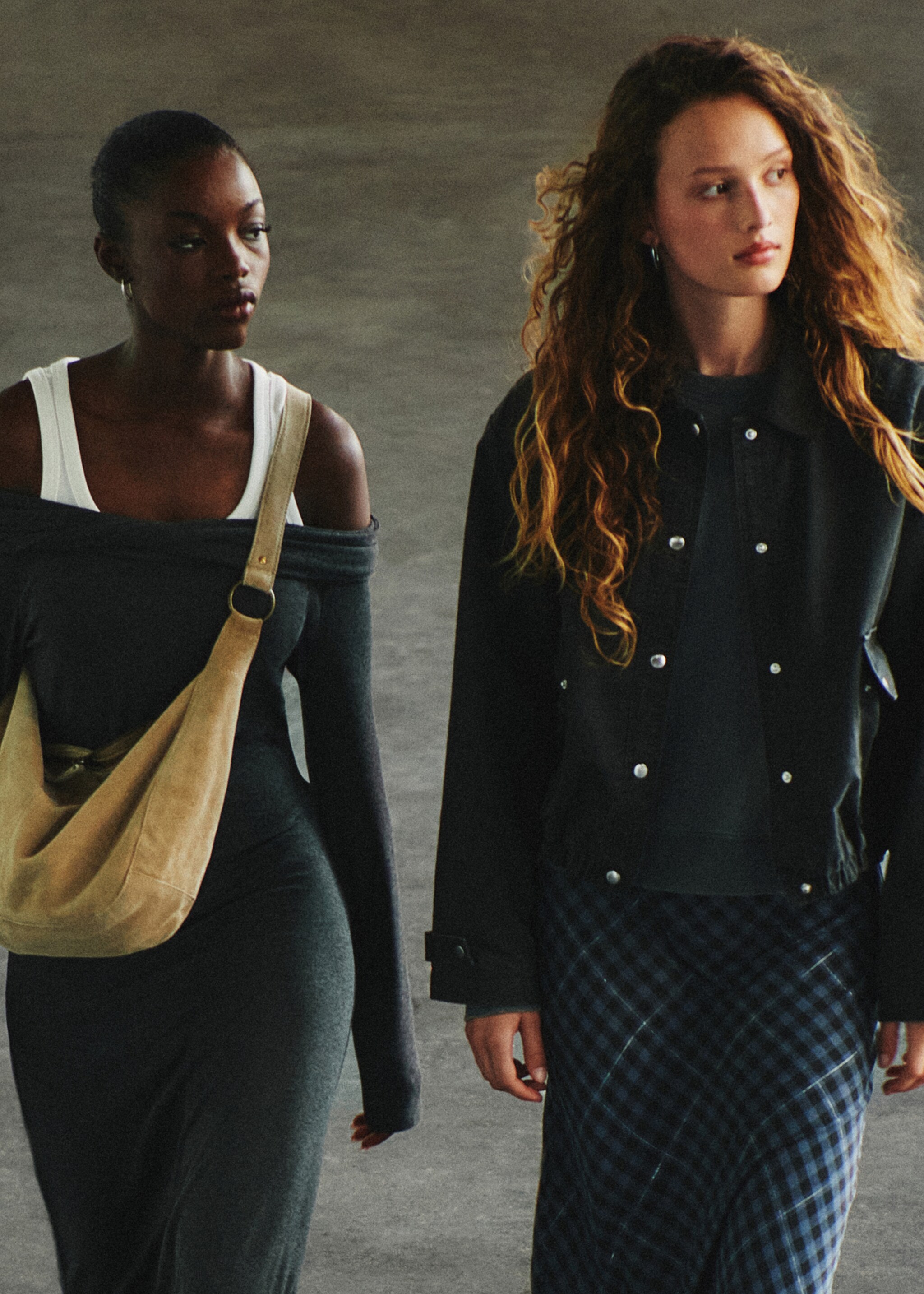 Bomber jacket with shirt collar - Details of the article 5, Charcoal. Ref: 17045141-00.