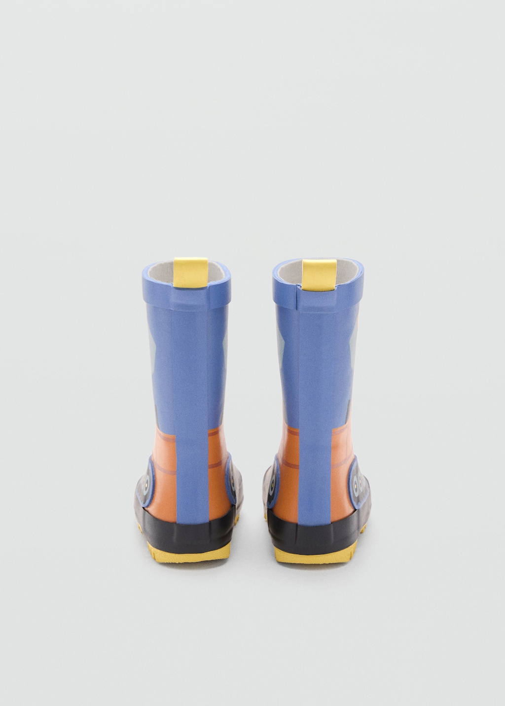 Wellington boots with drawing