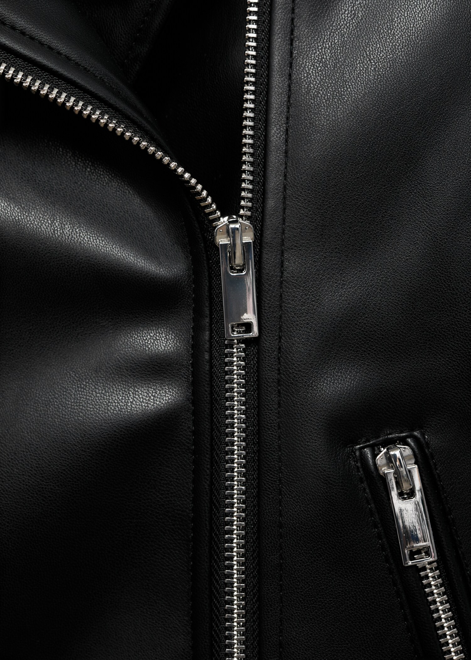 Biker jacket - Details of the article 8