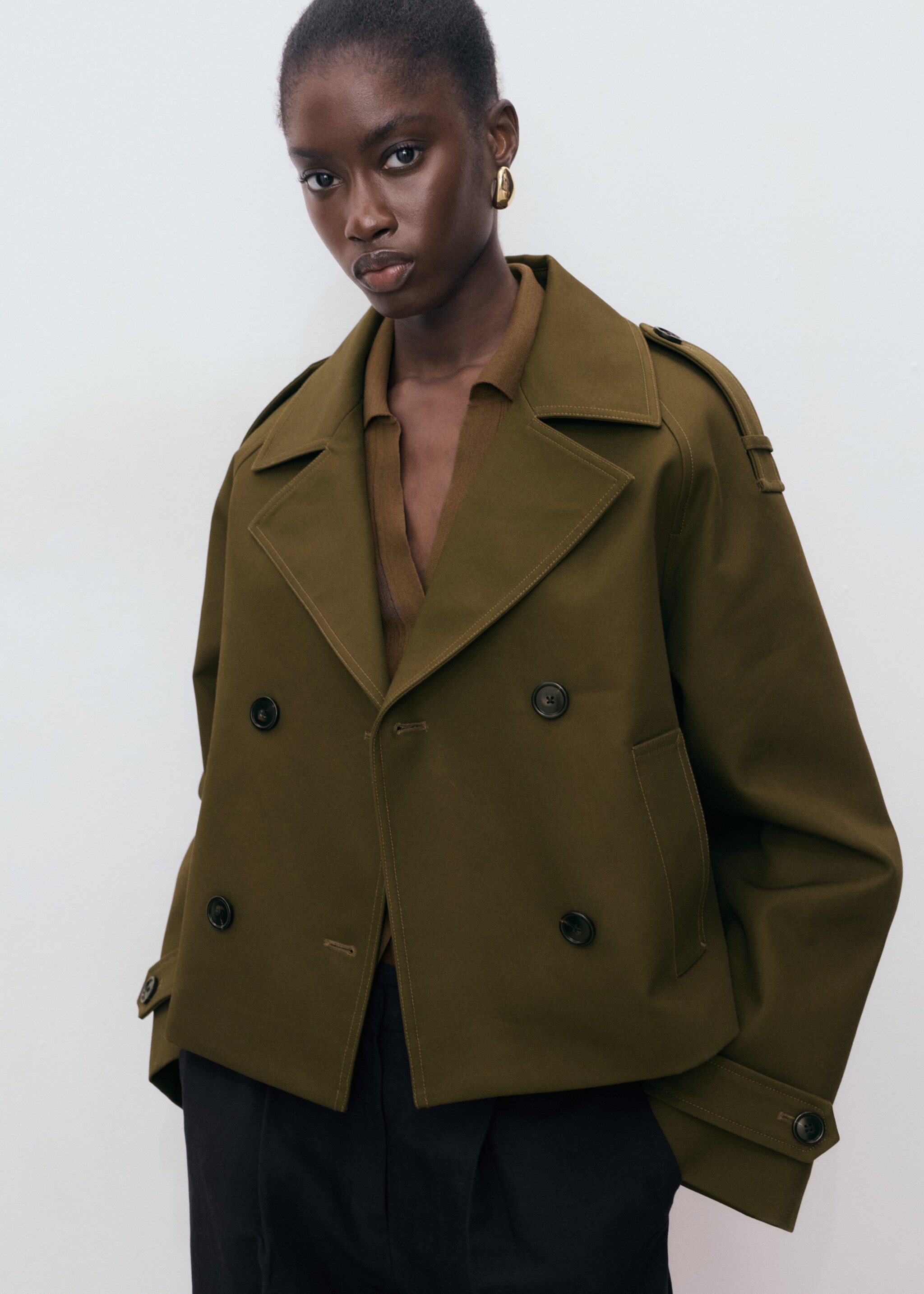 Oversized short double-breasted trench coat - Medium plane, Khaki. Ref: 17045161-00.