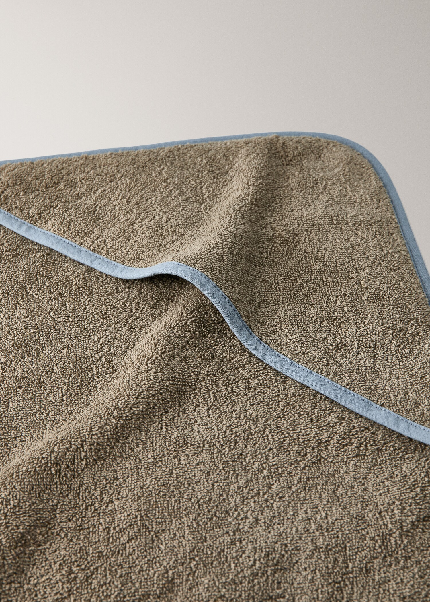 Towel medy - Details of the article 1
