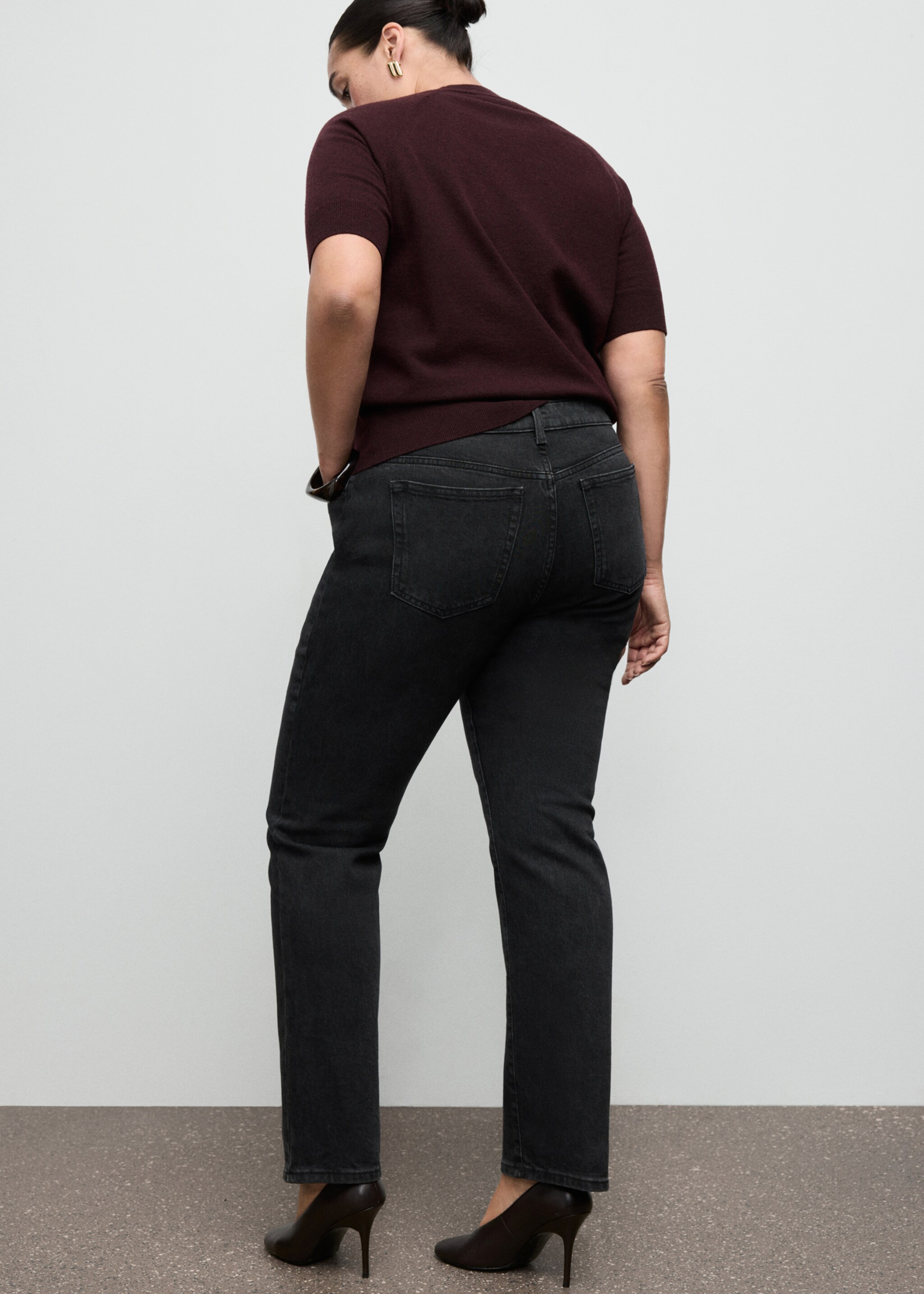 Slim-fit high-waist jeans - Details of the article 4, Black denim. Ref: 17045171-00.