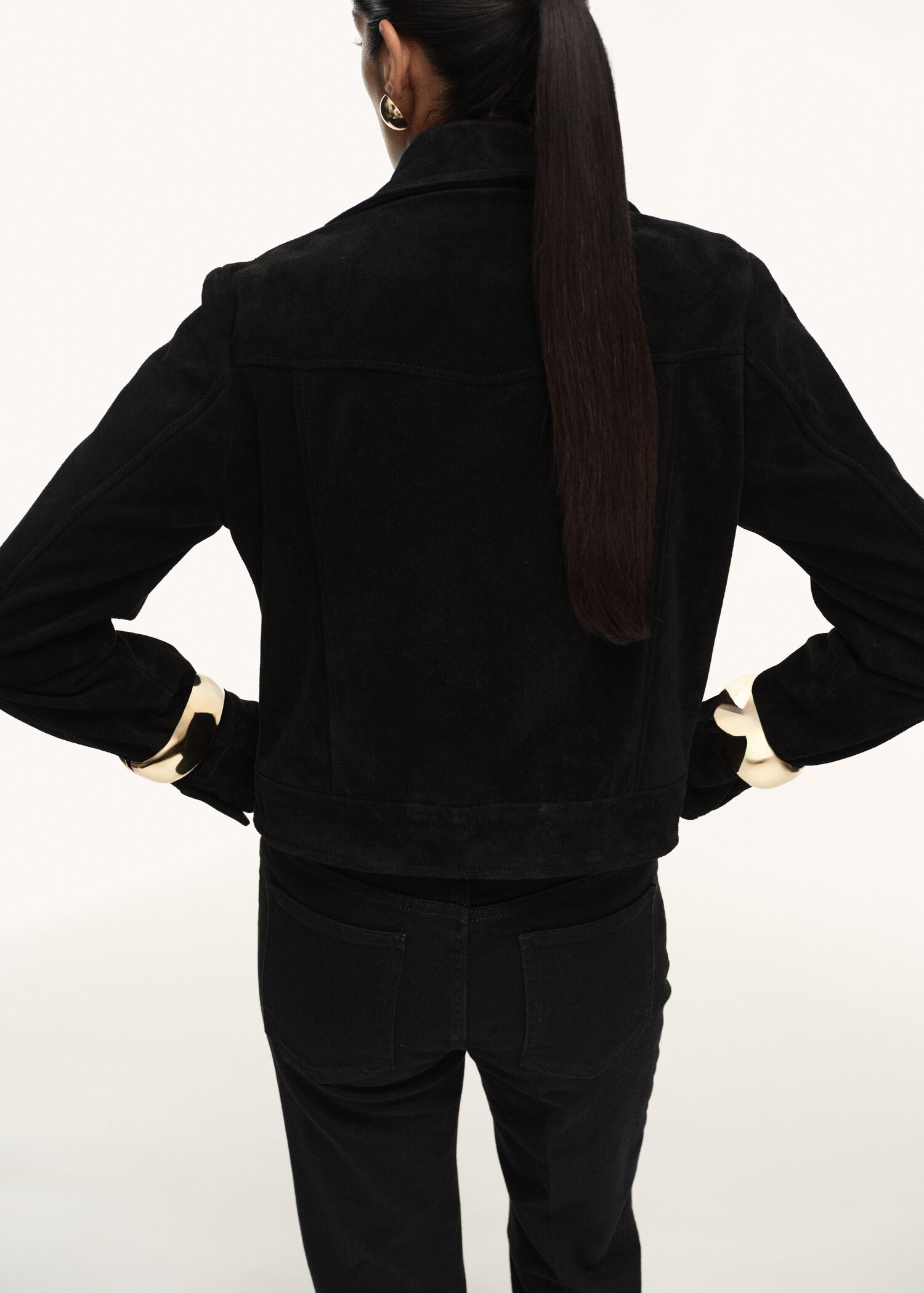 Suede leather jacket with buttons - Reverse of the article