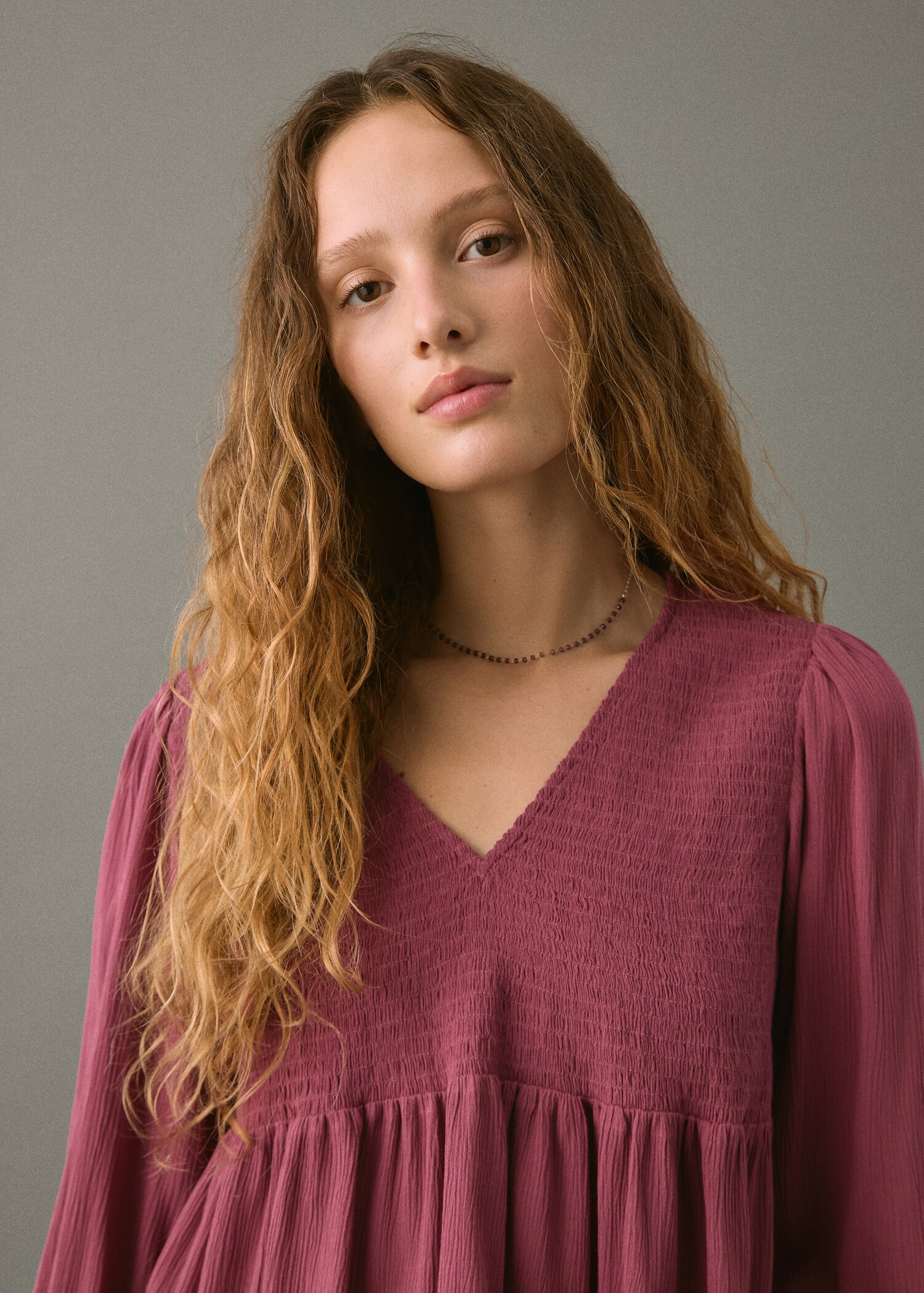 Blusa fluida fruncida - Detalle del artículo 1
