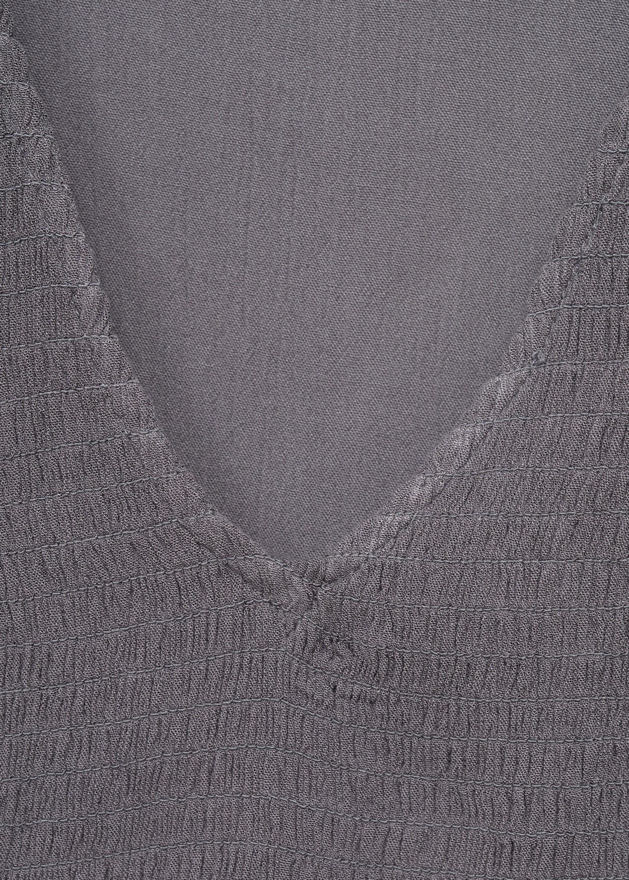 Gesmokte soepelvallende blouse - Detail van het artikel 8, Antraciet. Ref: 17045791-00.