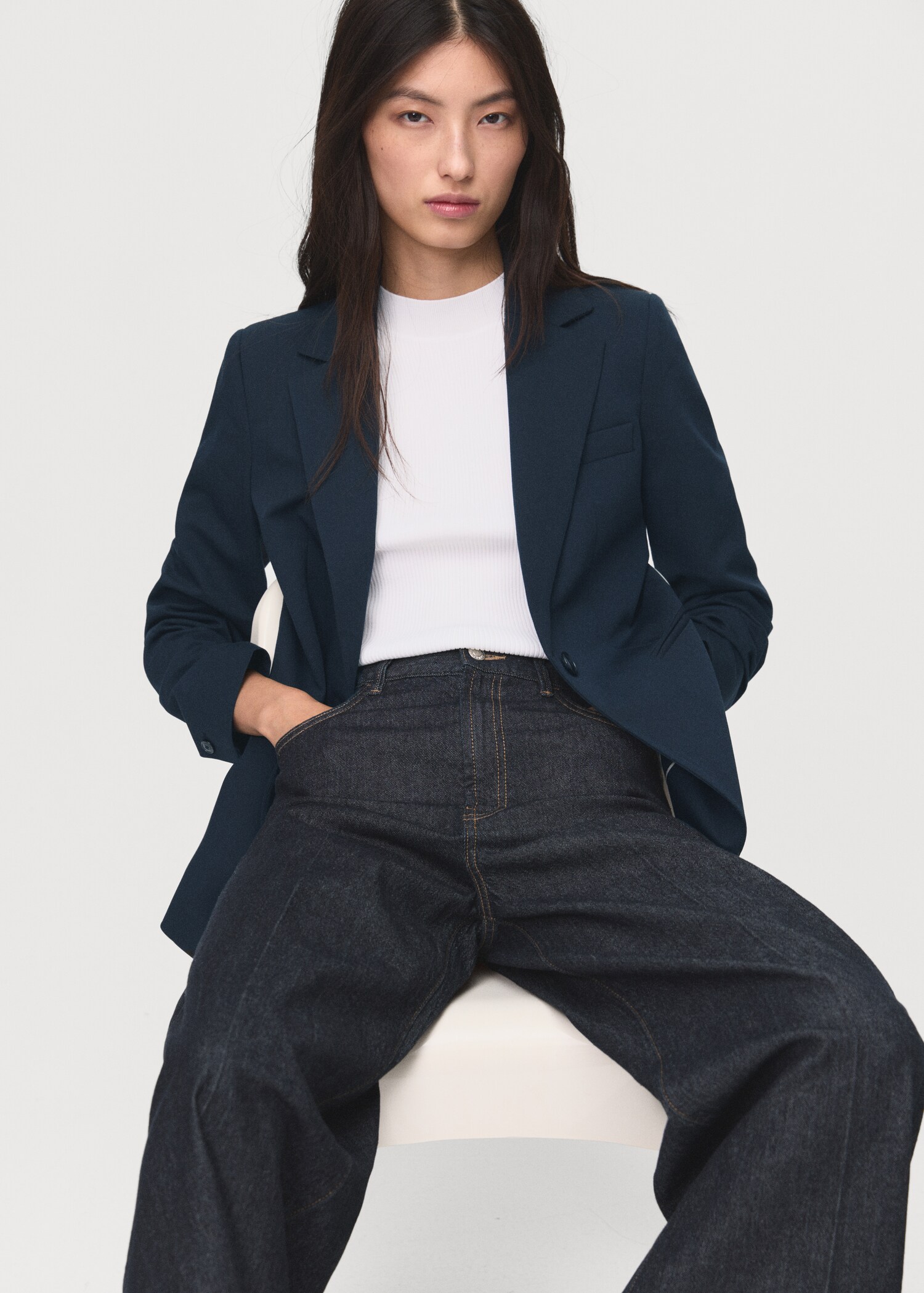 Fitted suit jacket - Details of the article 2
