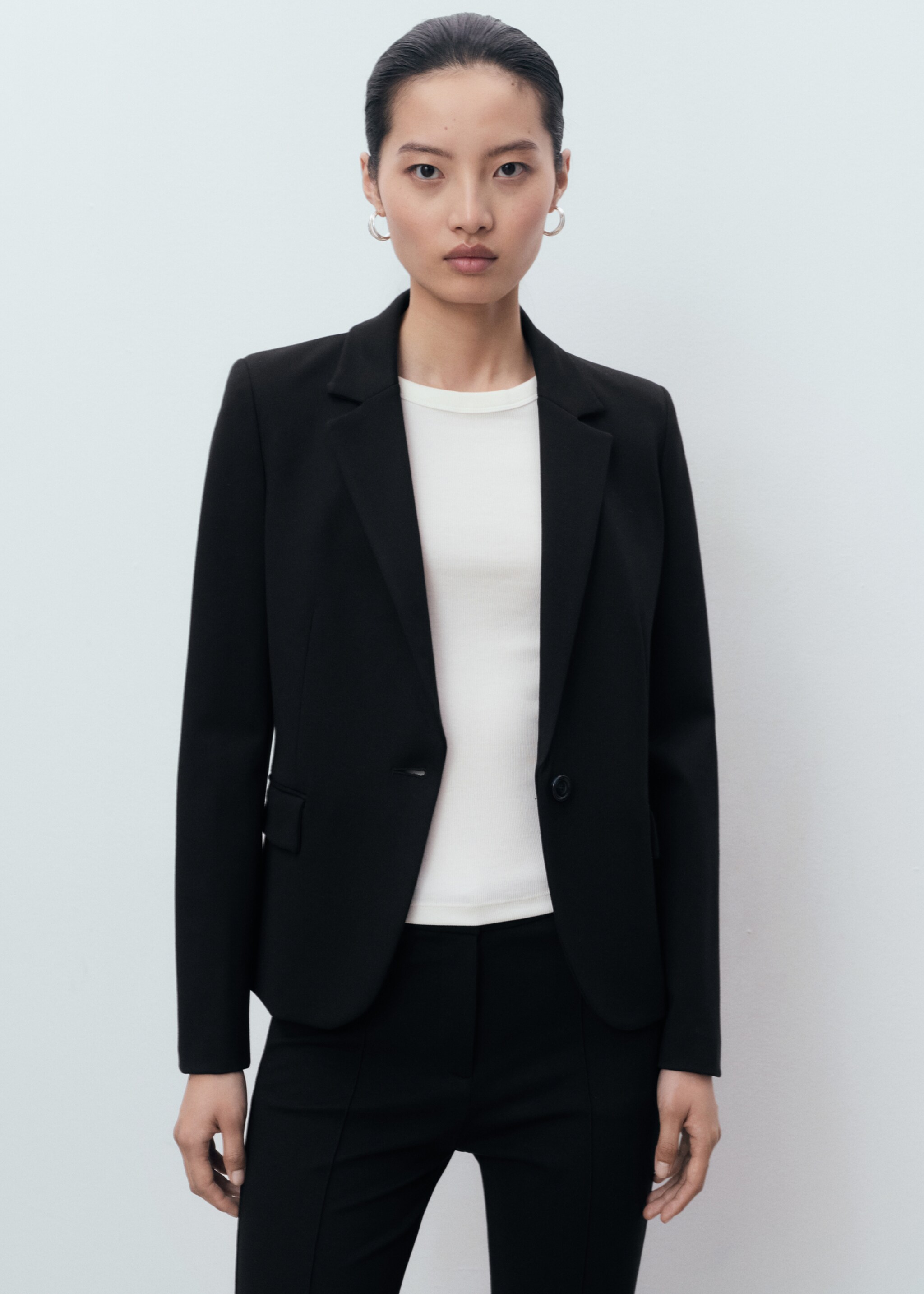 Pantalon droit taille normale - Plan moyen, Noir. Ref: 17045807-00.