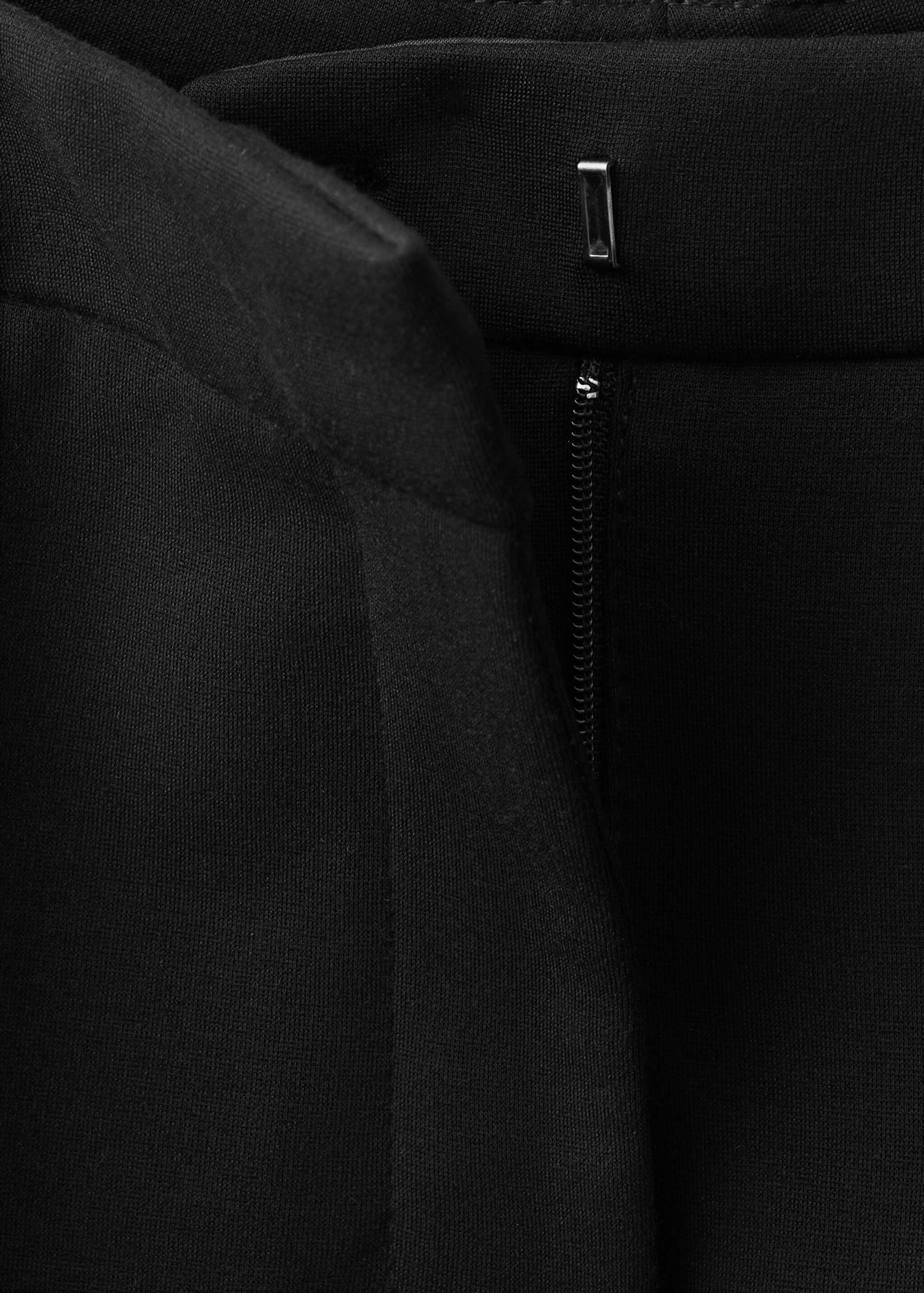 Pantalon droit taille normale - Détail de l'article 8, Noir. Ref: 17045807-00.
