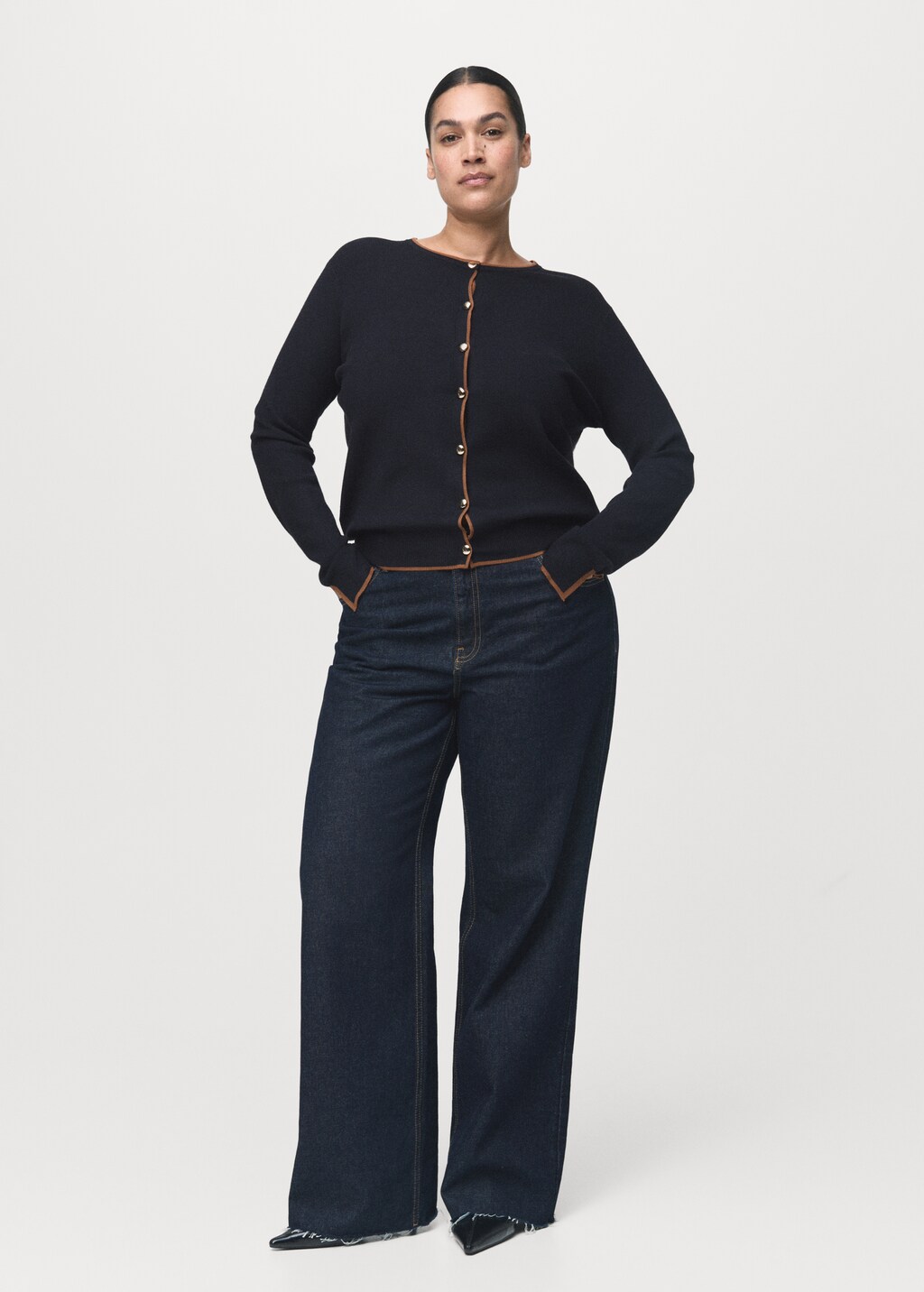 Cardigan with cuff opening