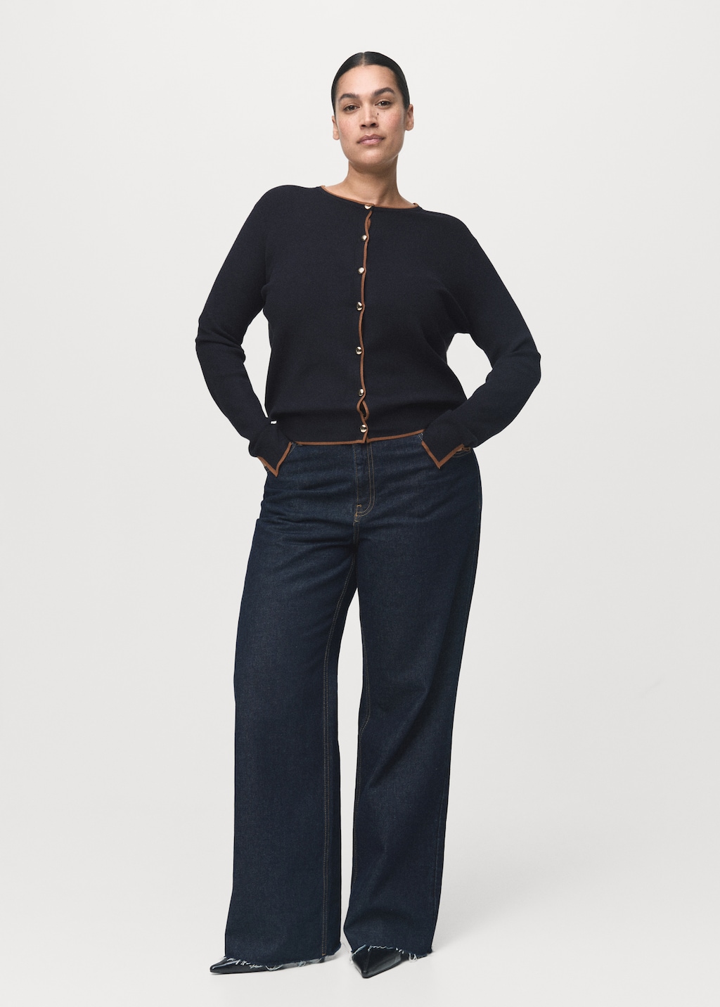 Cardigan with cuff opening