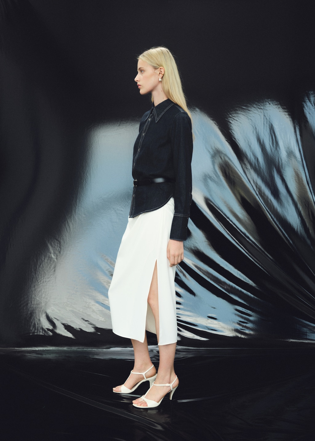 Denim shirt with seams