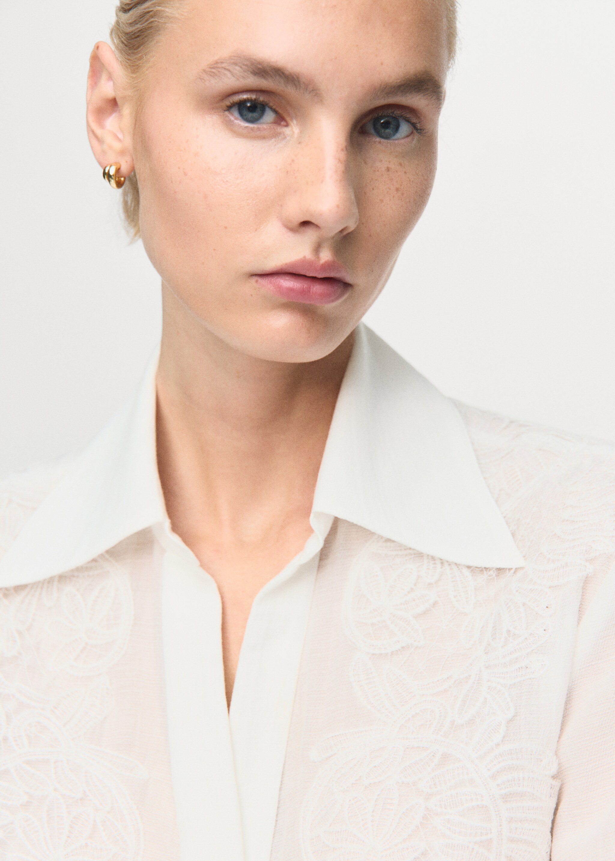Lyocell shirt with patches - Details of the article 1, Off White. Ref: 17045816-00.
