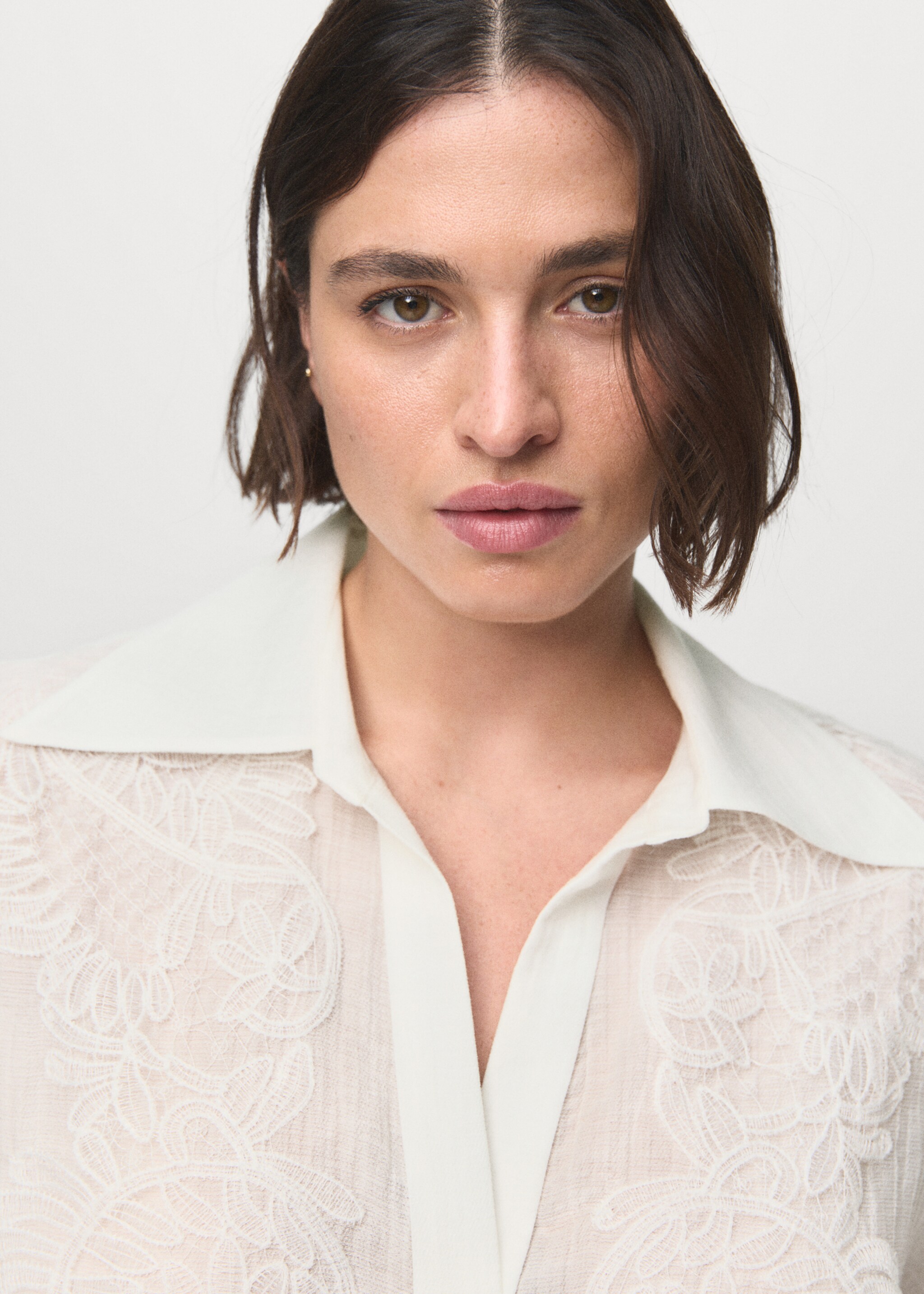 Lyocell shirt with patches - Details of the article 4, Off White. Ref: 17045816-00.