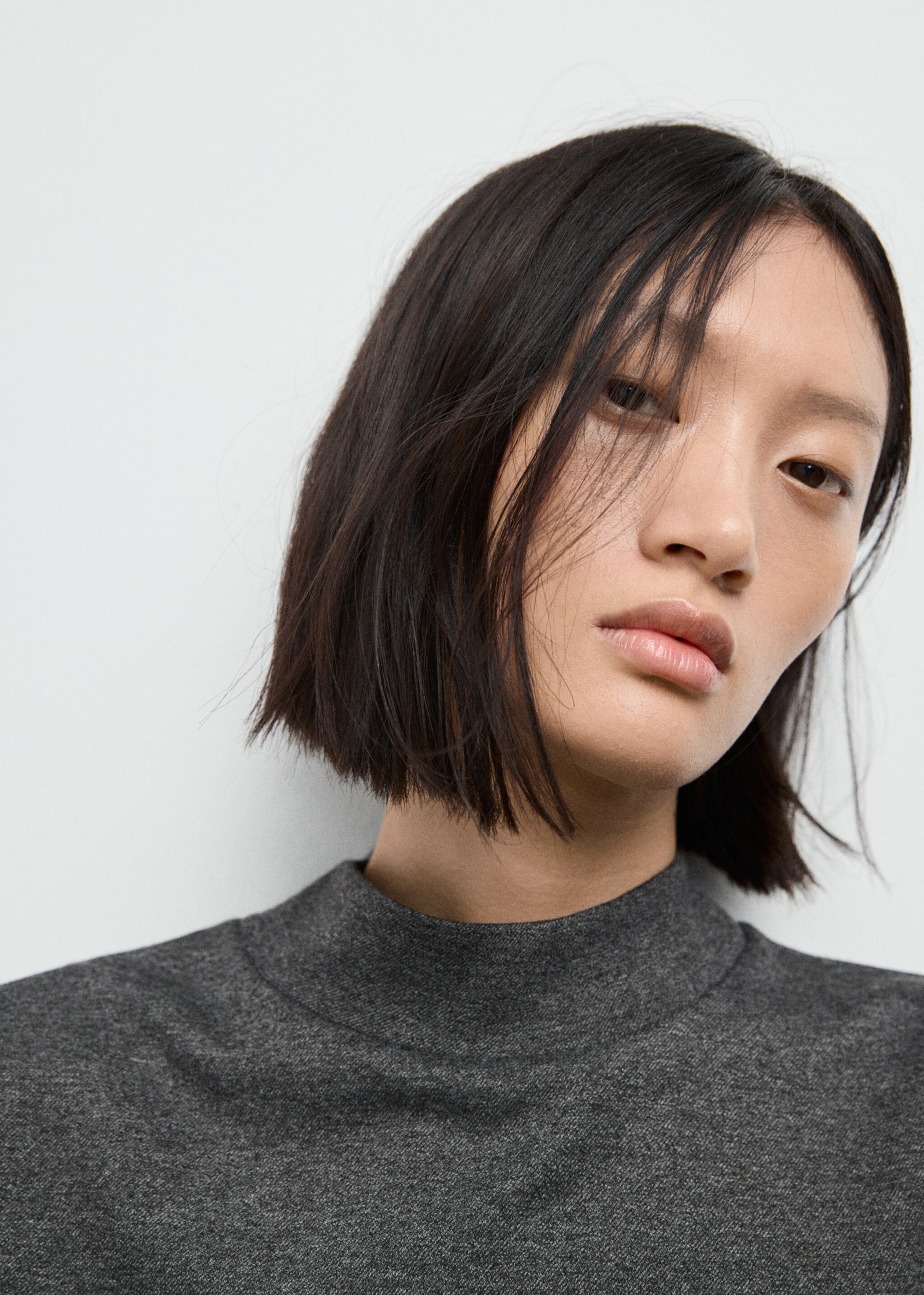 Perkins-neck top - Details of the article 1, Grey. Ref: 17045818-00.