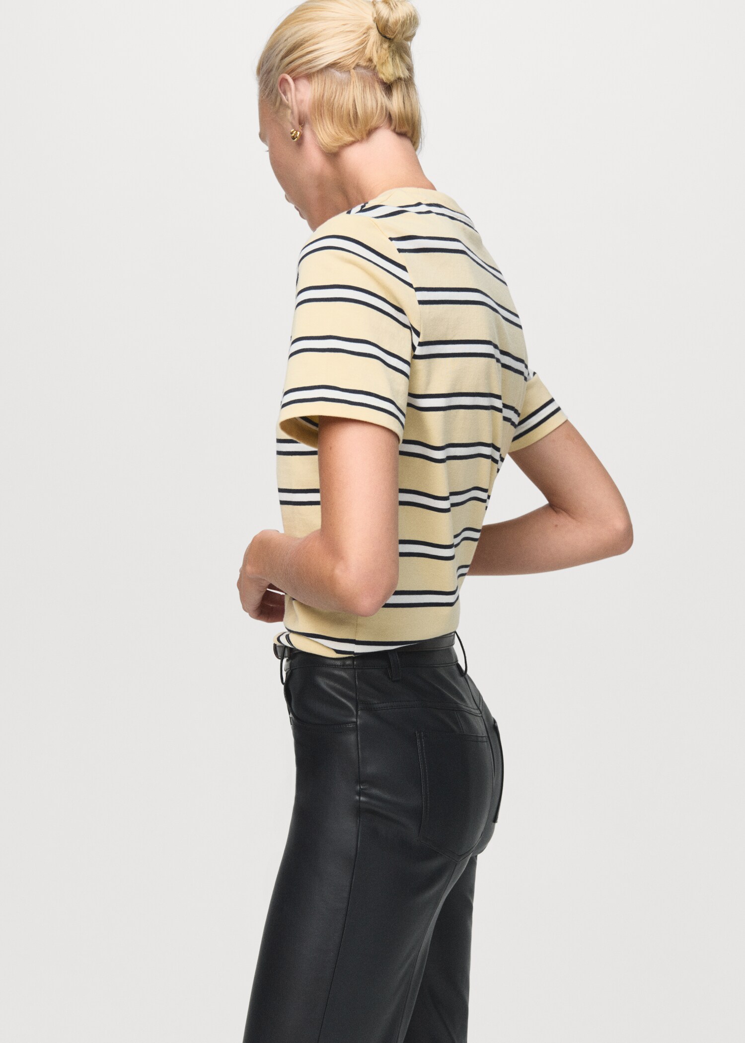 Leather-effect skinny trousers - Details of the article 2