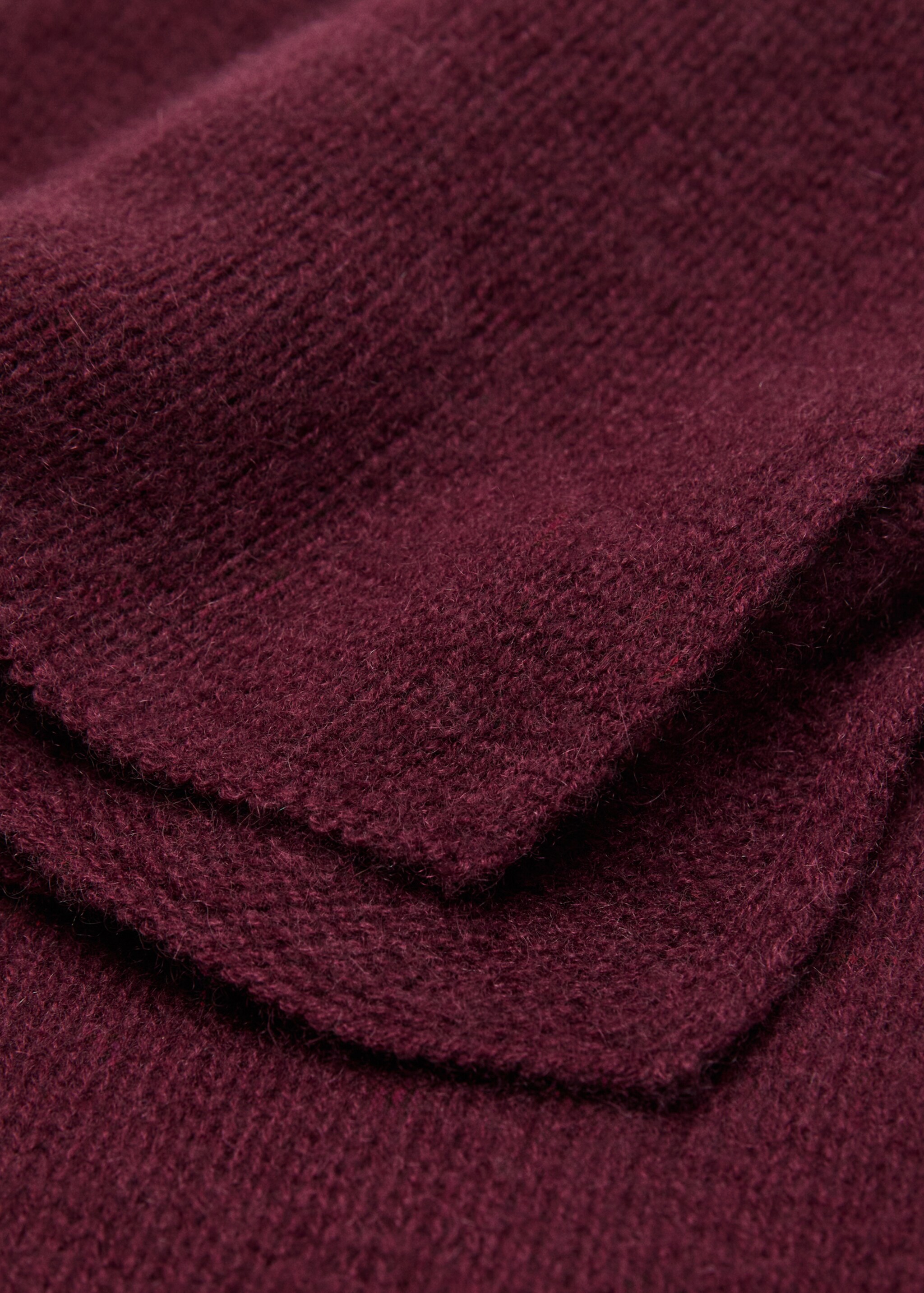 100% cashmere scarf - Medium plane, Burgundy. Ref: 17045976-00.