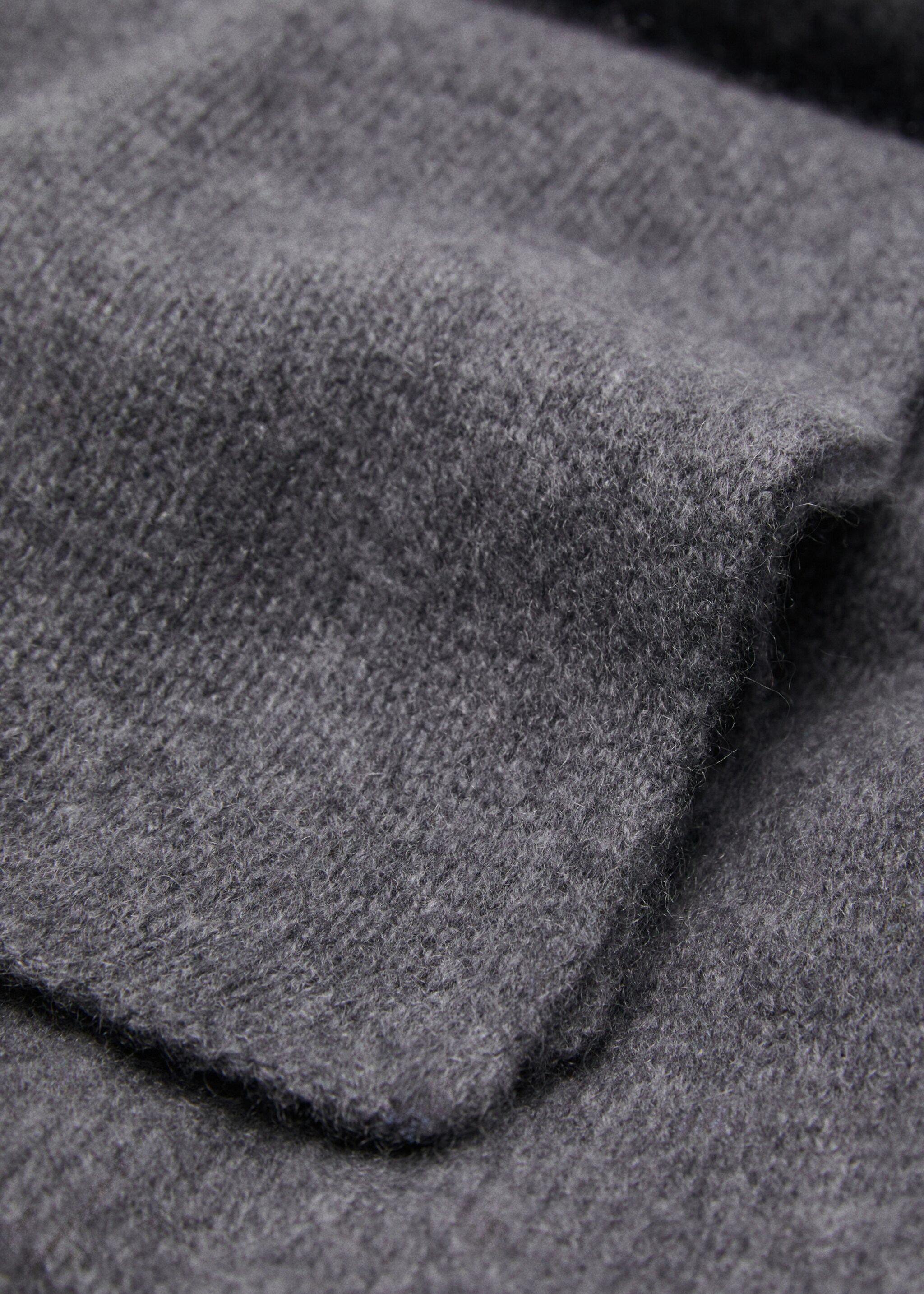 100% cashmere scarf - Medium plane, Medium Heather Grey. Ref: 17045976-00.