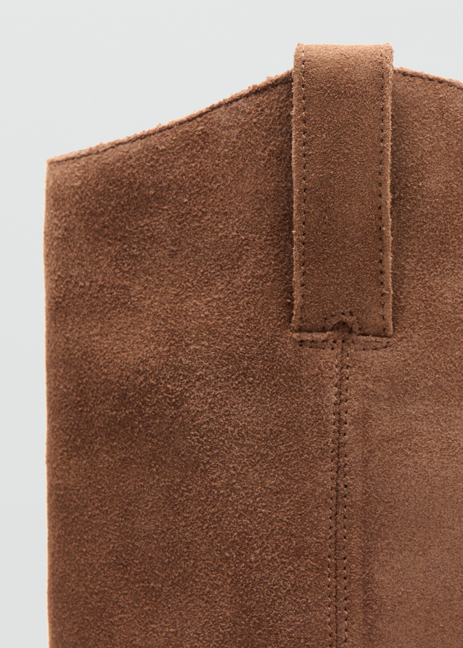 Heel leather boot - Details of the article 1