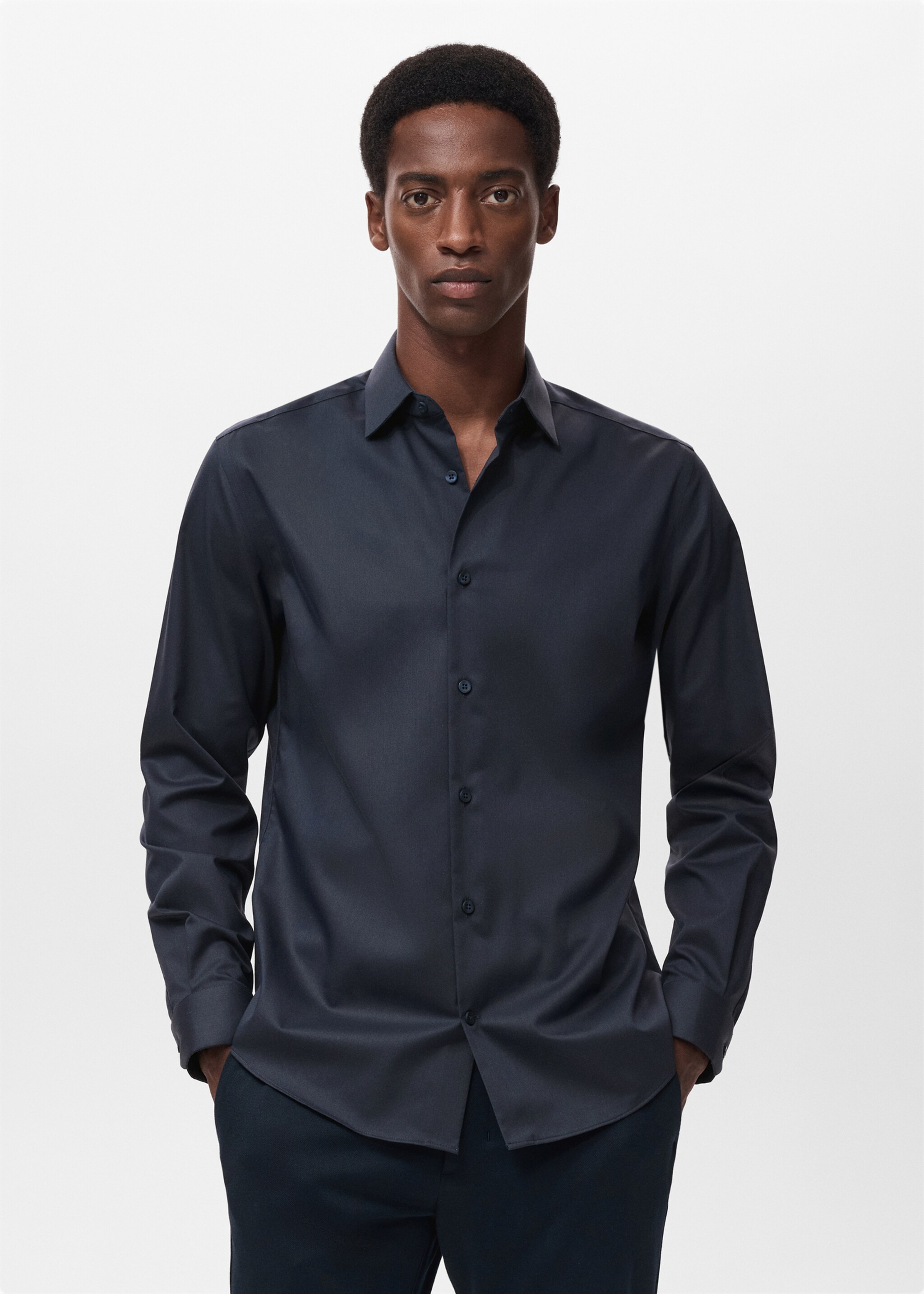 Comfort stretch non-iron shirt - Medium plane, Navy. Ref: 17045980-00.