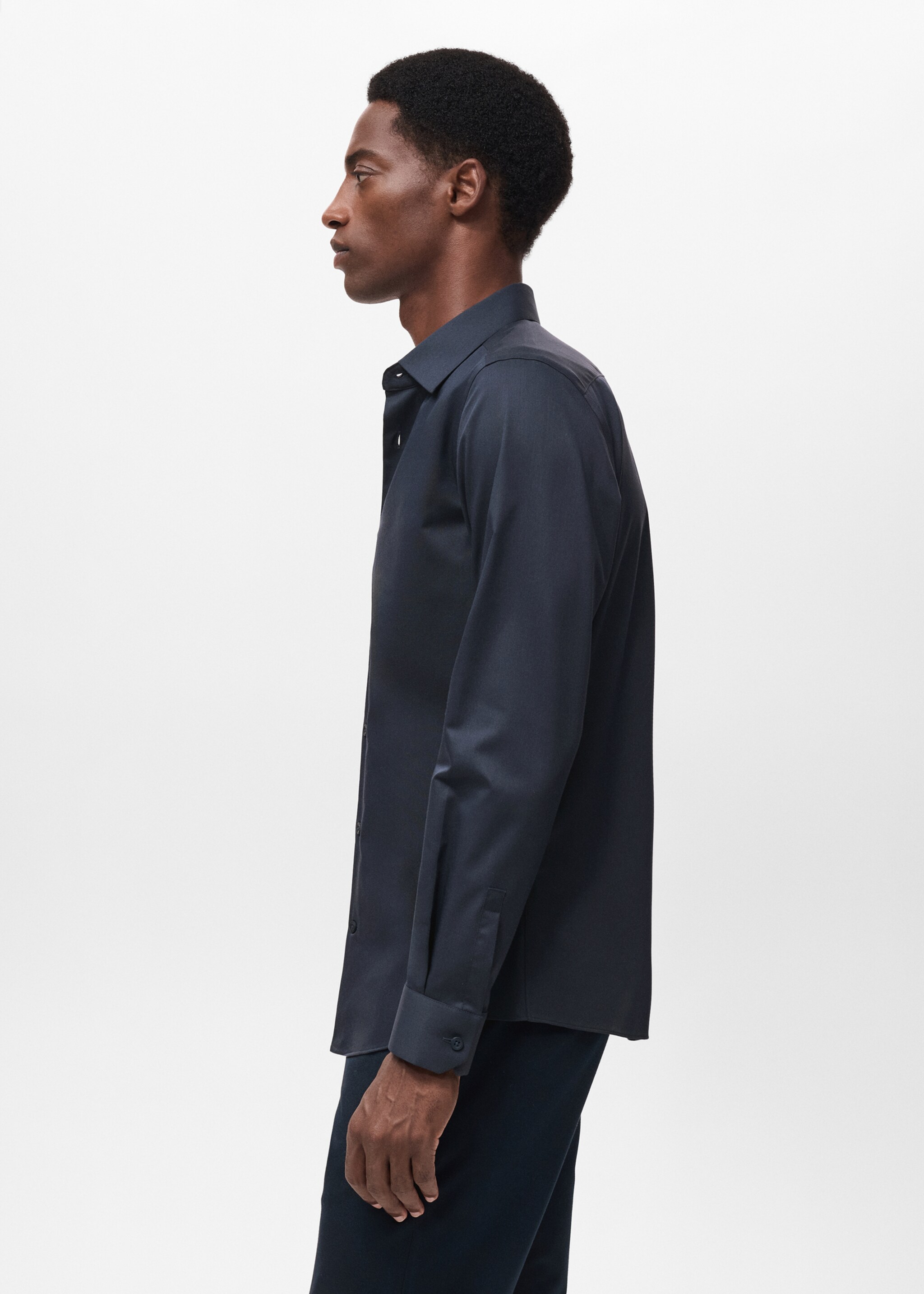 Comfort stretch non-iron shirt - Details of the article 2, Navy. Ref: 17045980-00.