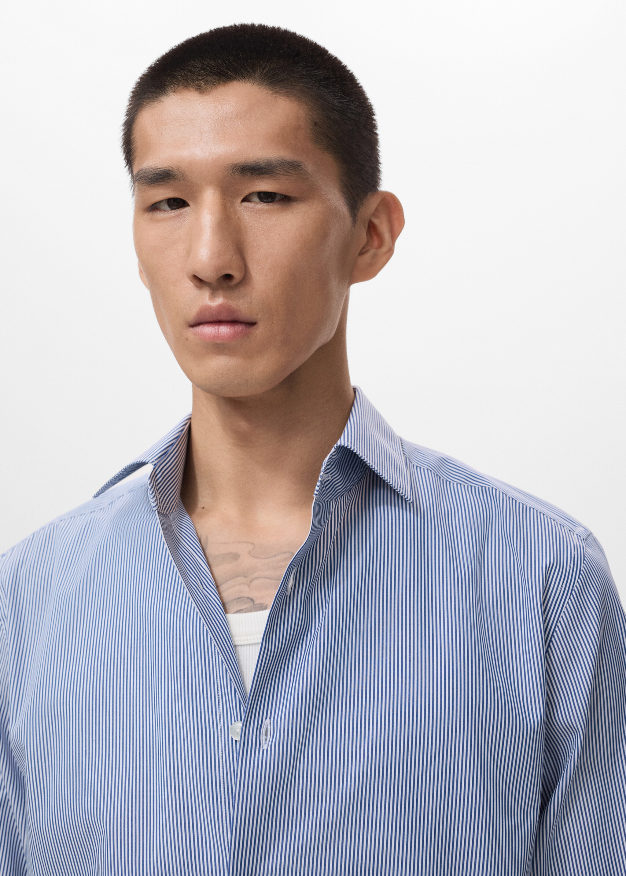 Camisa  100% algodón rayas slim fit - Detalle del artículo 1, Azul. Ref: 17046001-00.