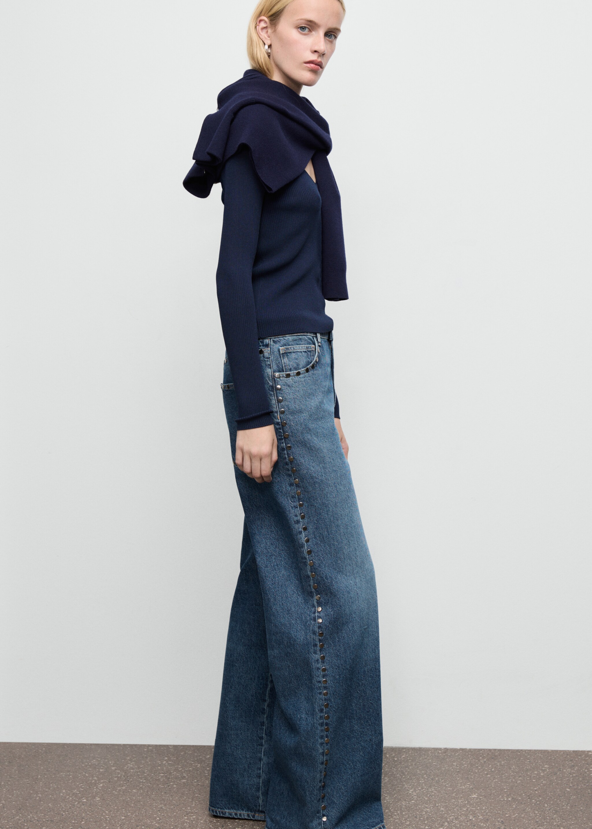 Wide leg studded jeans - Details of the article 1, Dark Blue. Ref: 17046004-00.