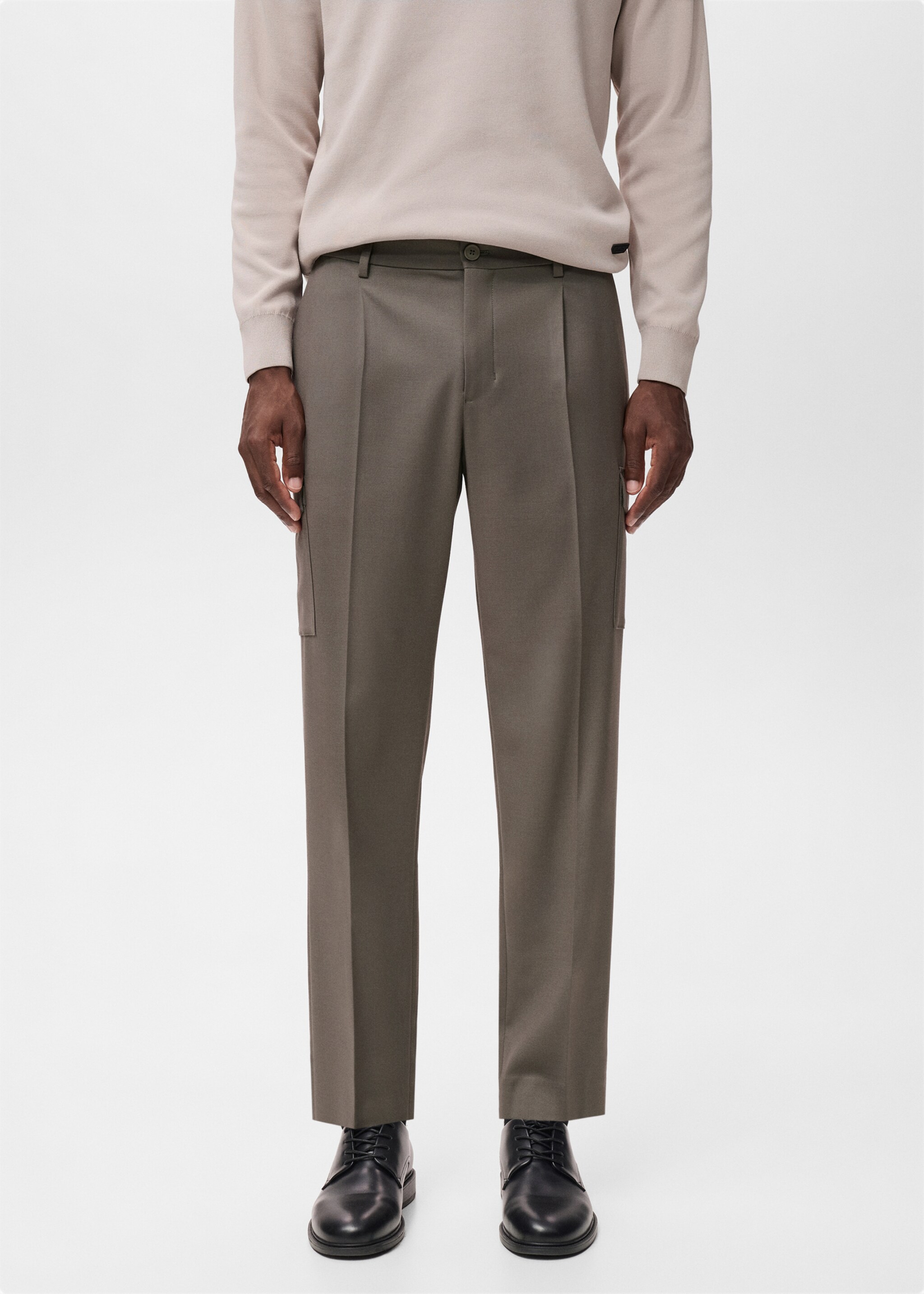 Pantaloni cargo slim fit - Plan mediu, Maro mediu. Ref: 17046328-00.