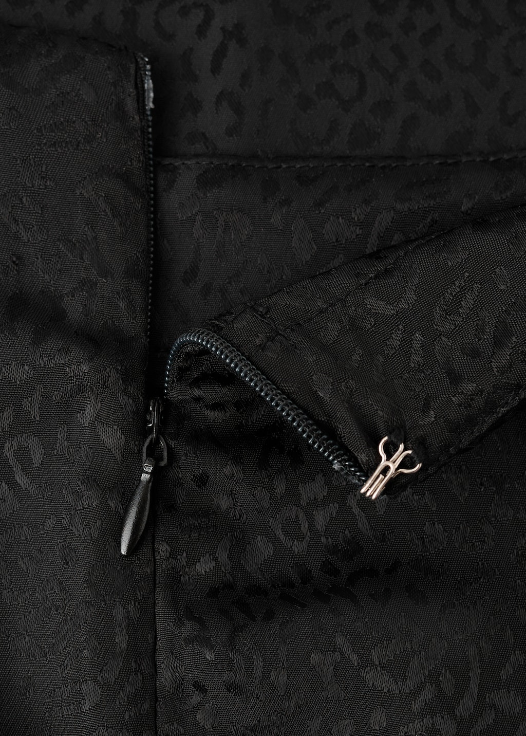 Long leopard-print skirt