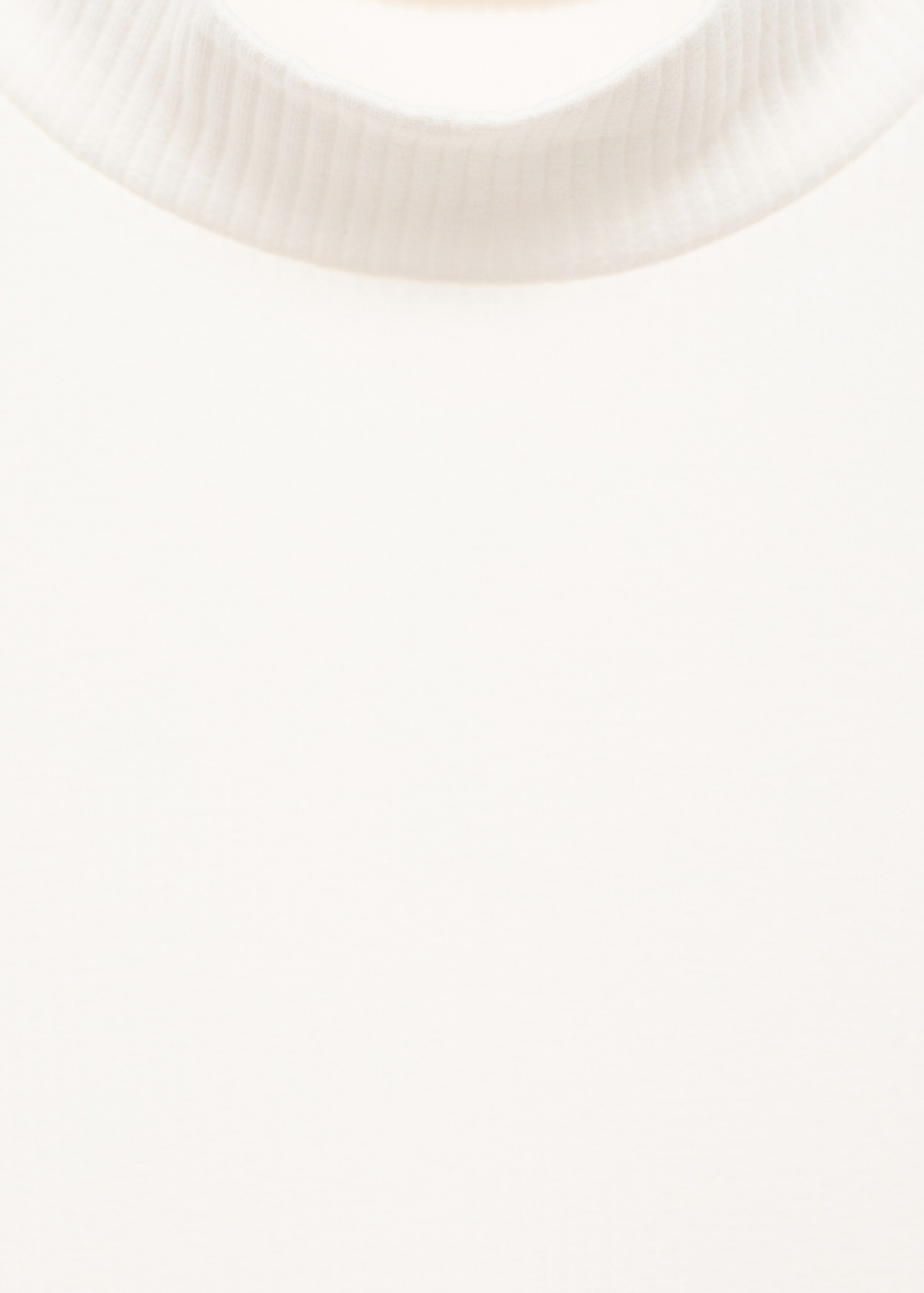 Ribbed high neck t-shirt - Details of the article 8, Off White. Ref: 17046338-00.