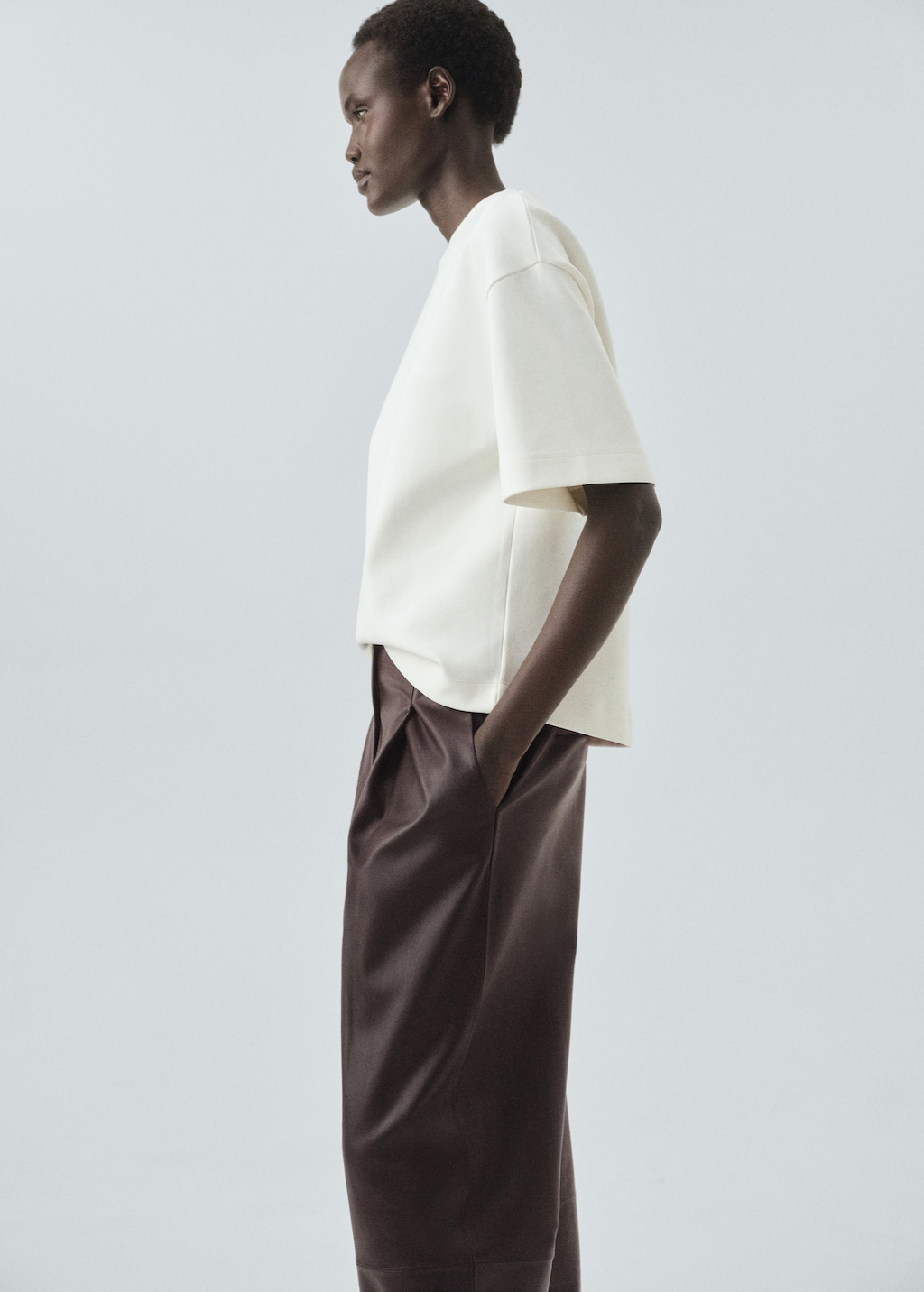 100% leather straight-leg pants