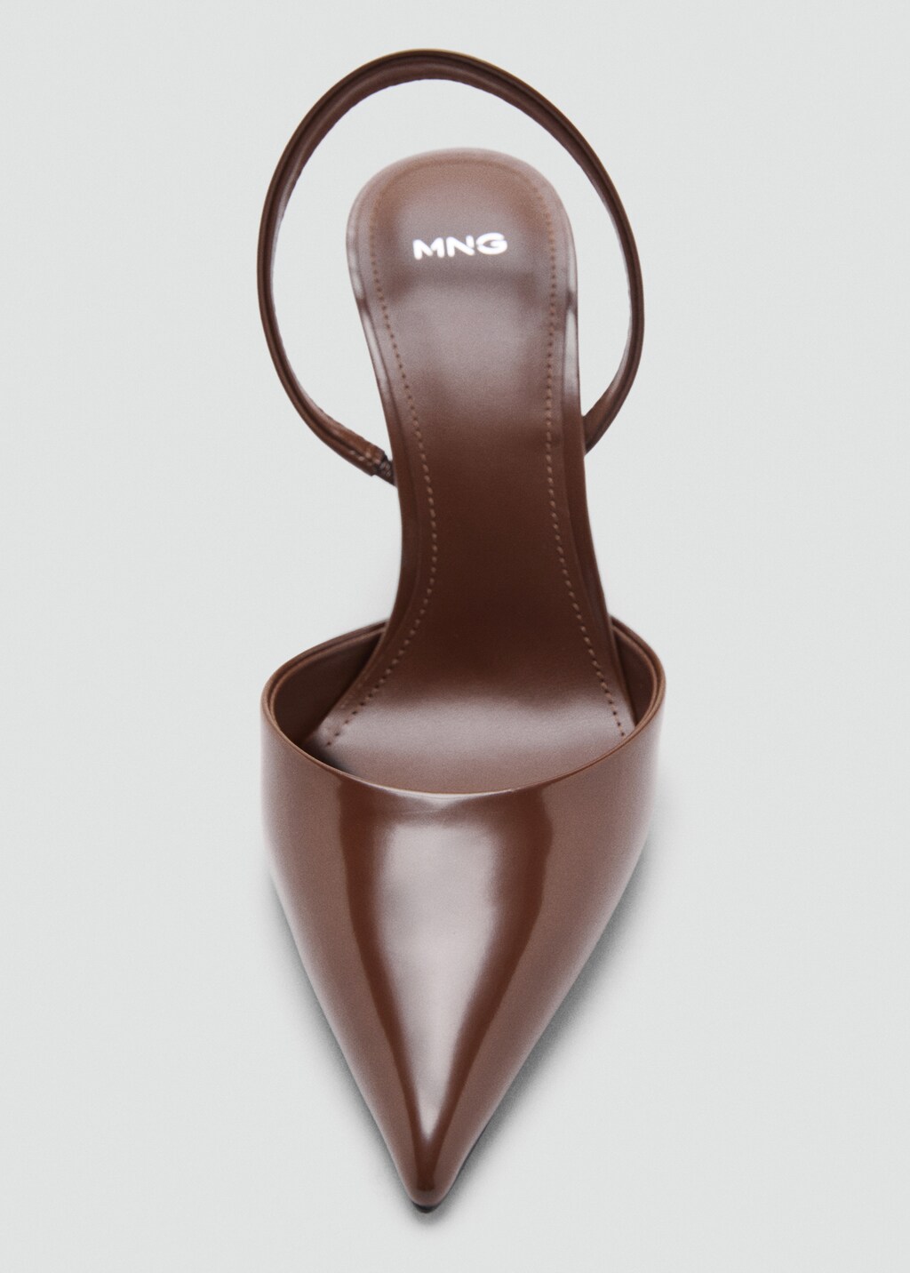 Patent leather pointed toe pump