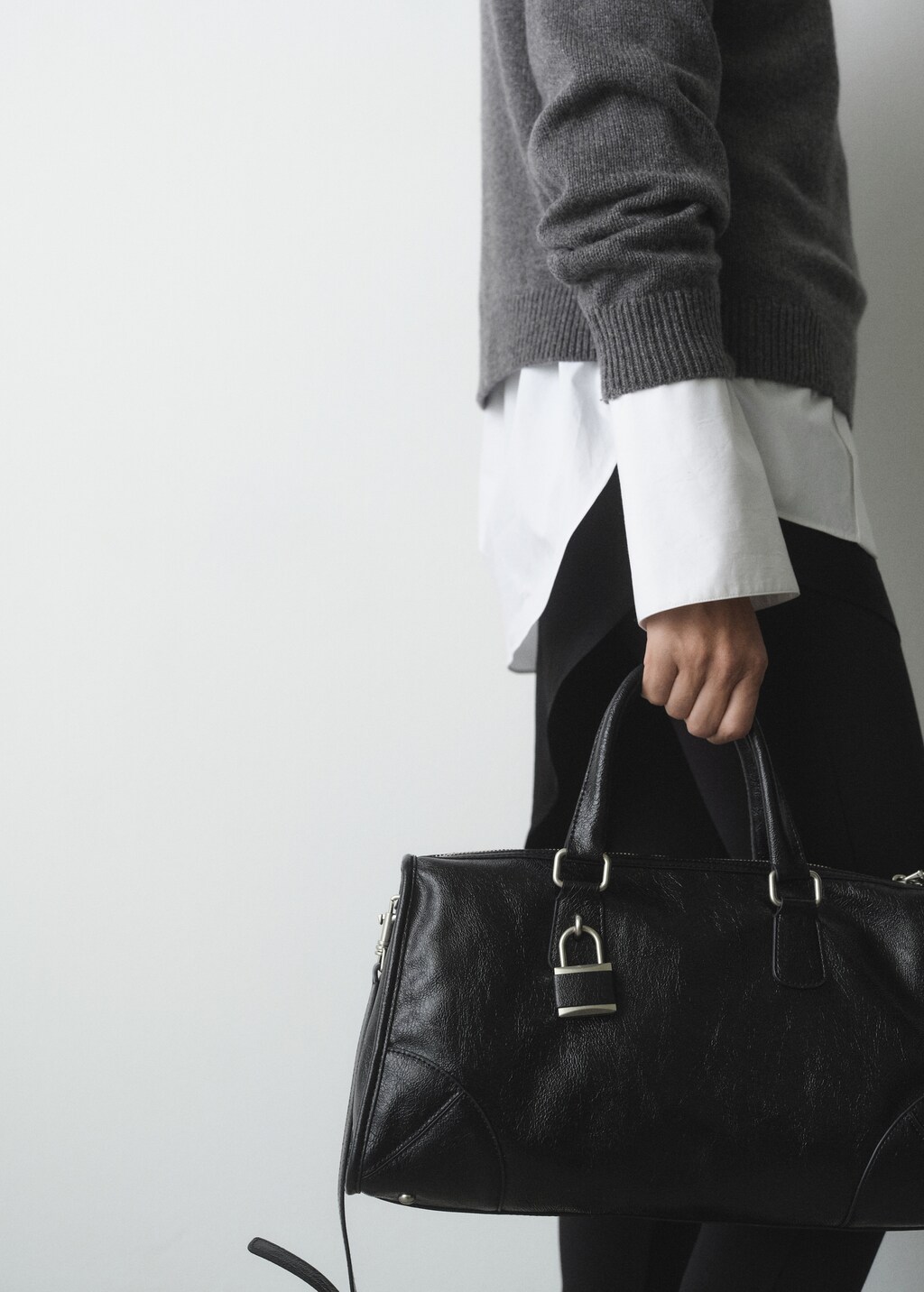 Shiny handbag with handles