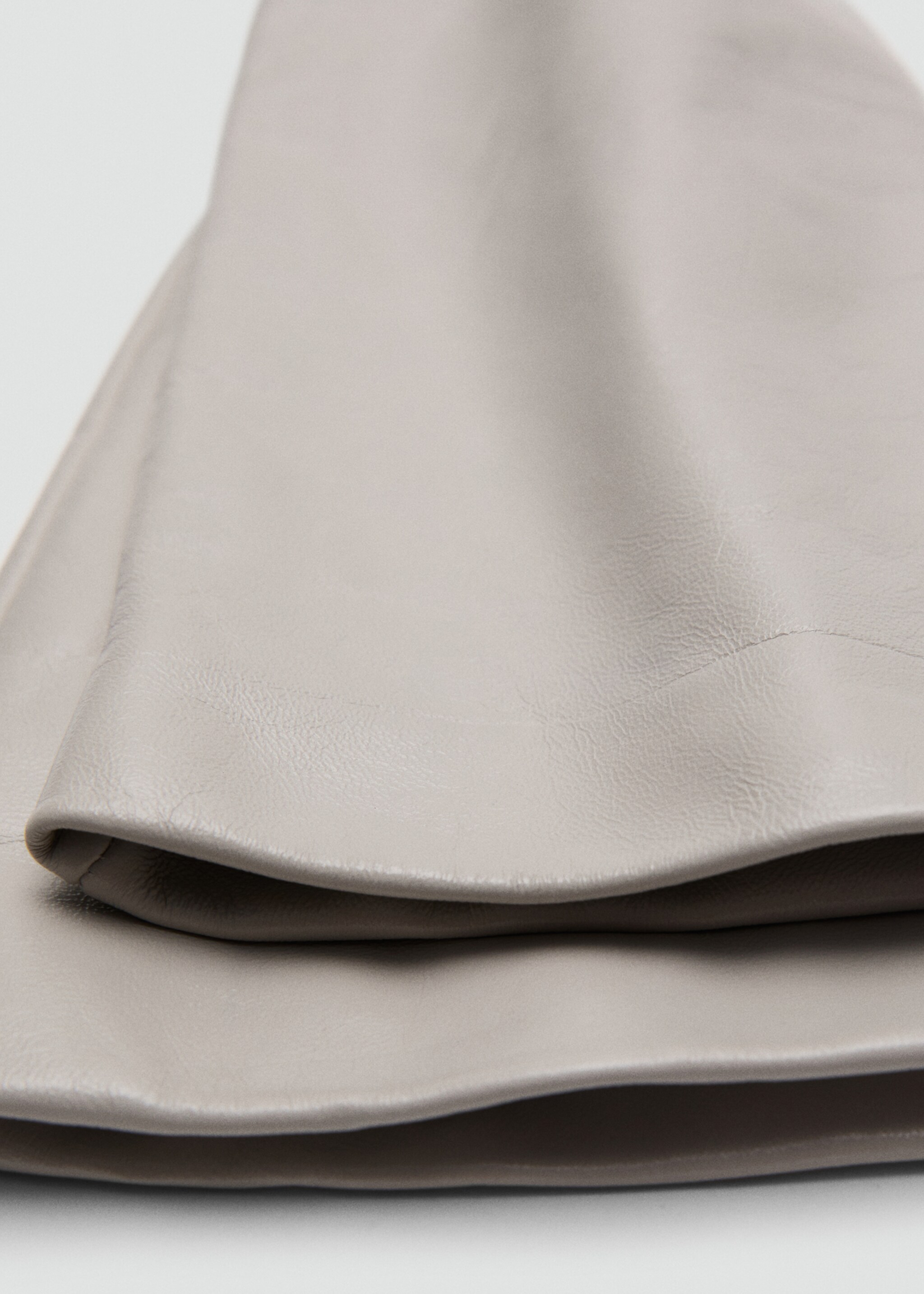 Leather long gloves - Details of the article 1, Ice Grey. Ref: 17046354-00.