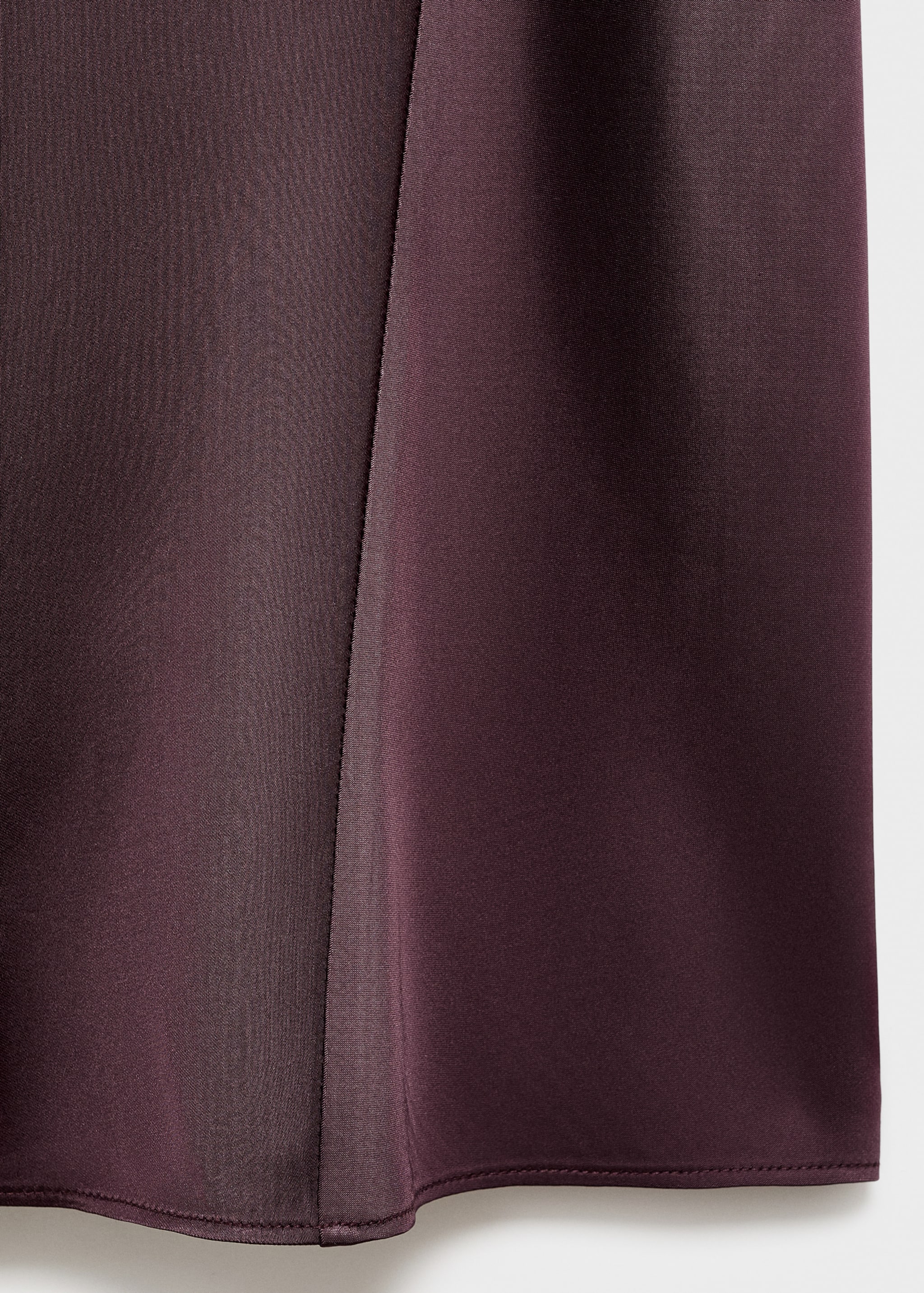 Vestido satinado cuello alto - Detalle del artículo 0, Burdeos. Ref: 17046356-00.