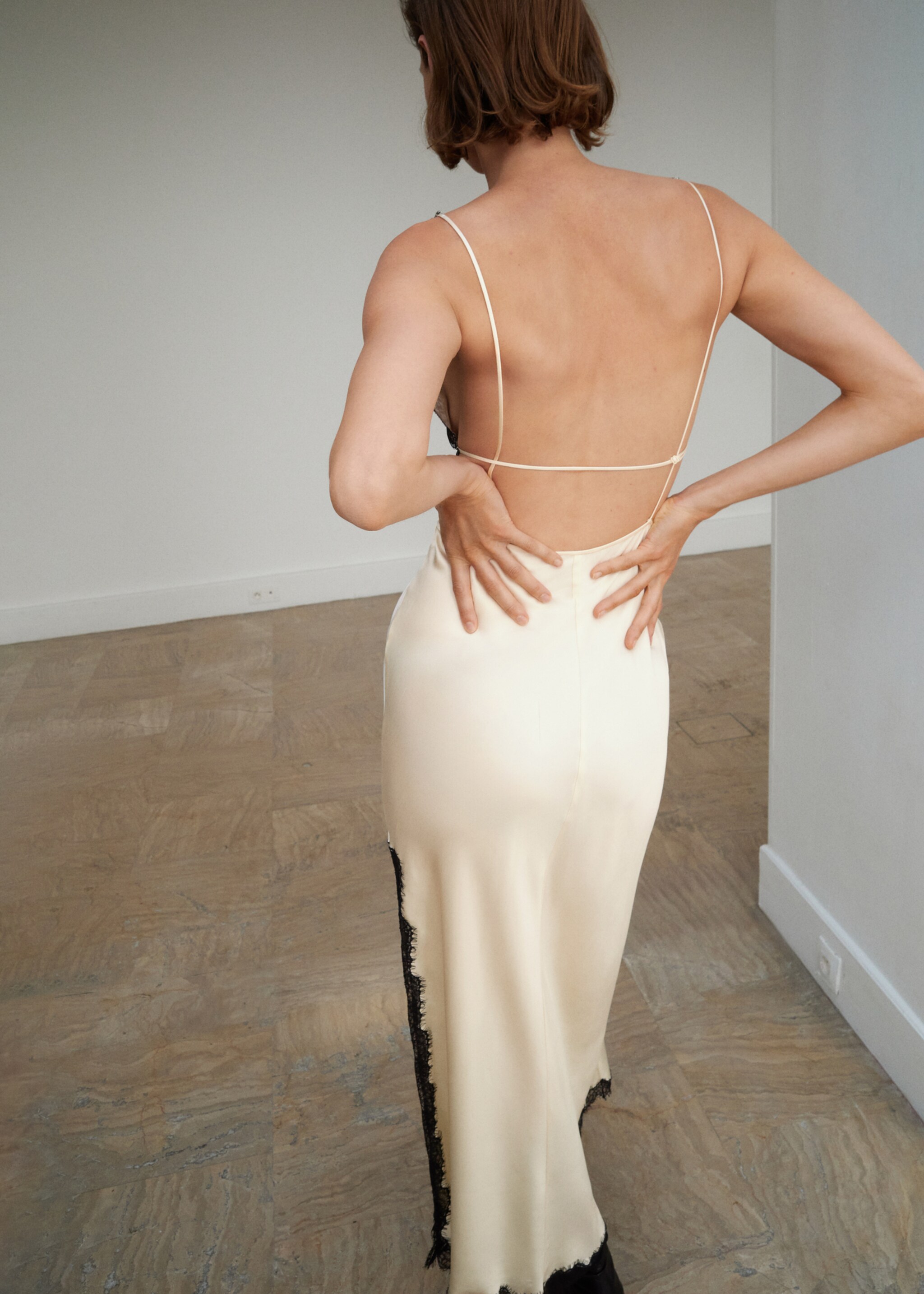 Satin camisole dress - Reverse of the article, Ecru. Ref: 17046359-00.