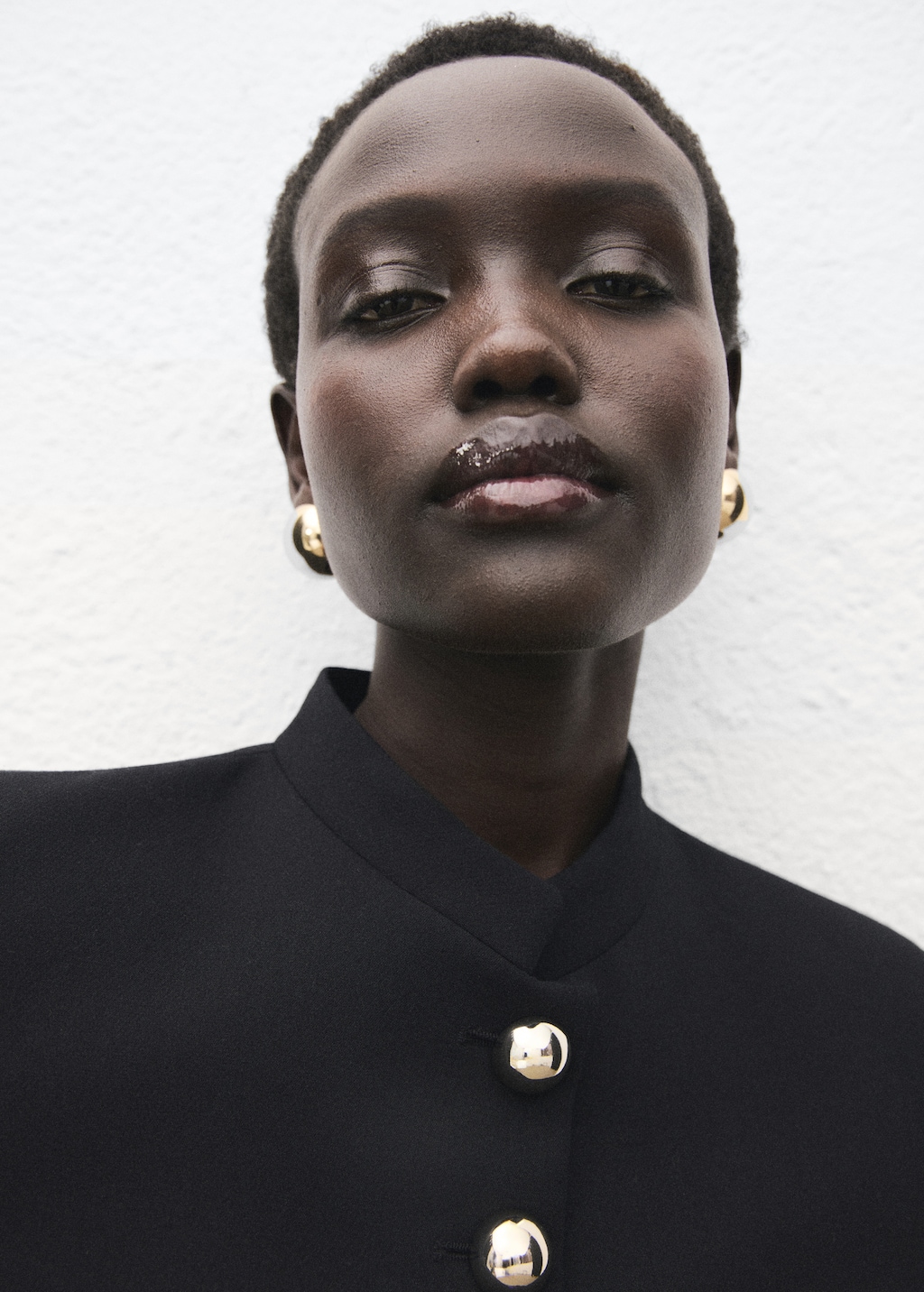 Jacket with jewel-button strip collar - image 4