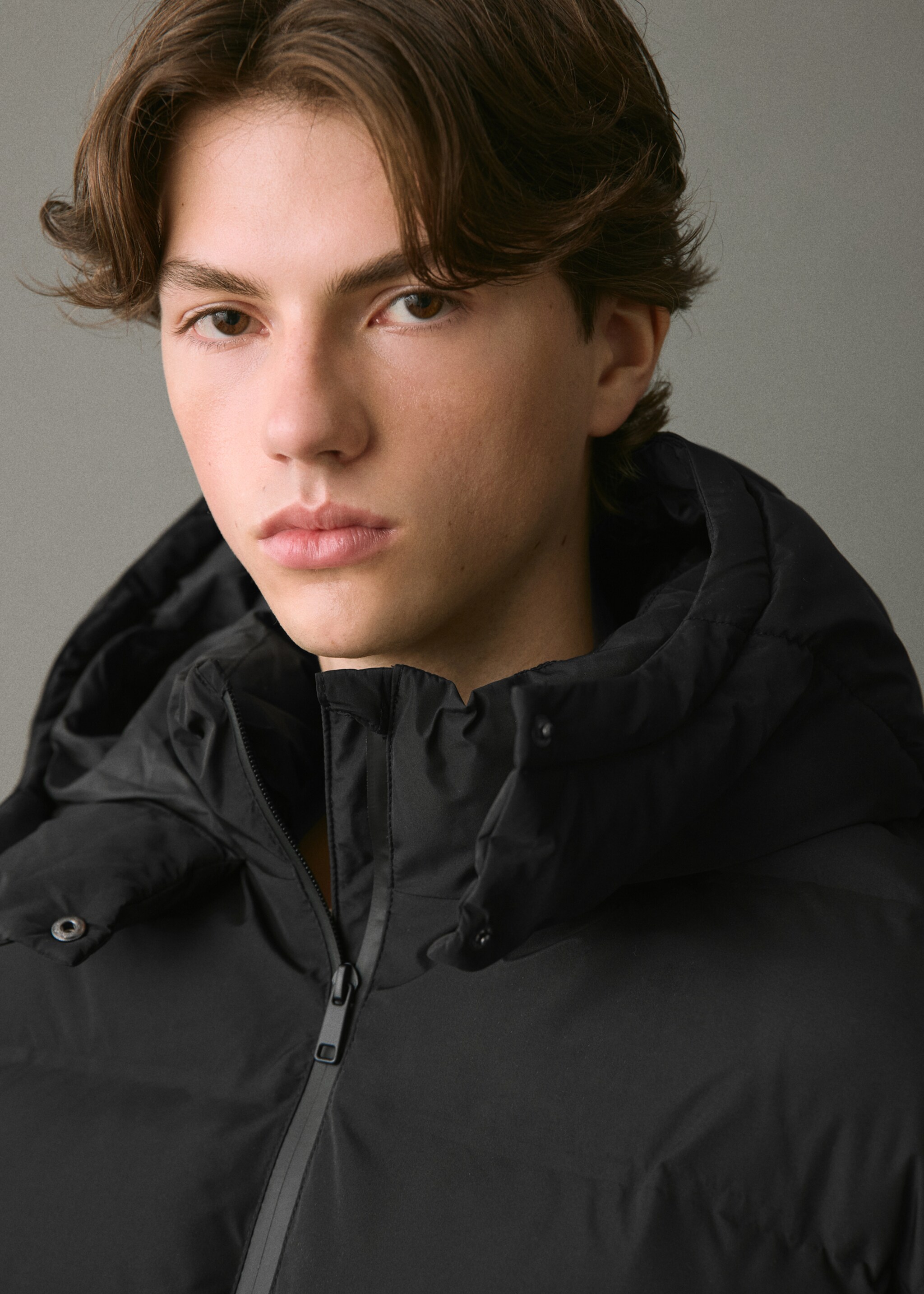 Hood quilted coat - Details of the article 1, Black. Ref: 17046721-00.
