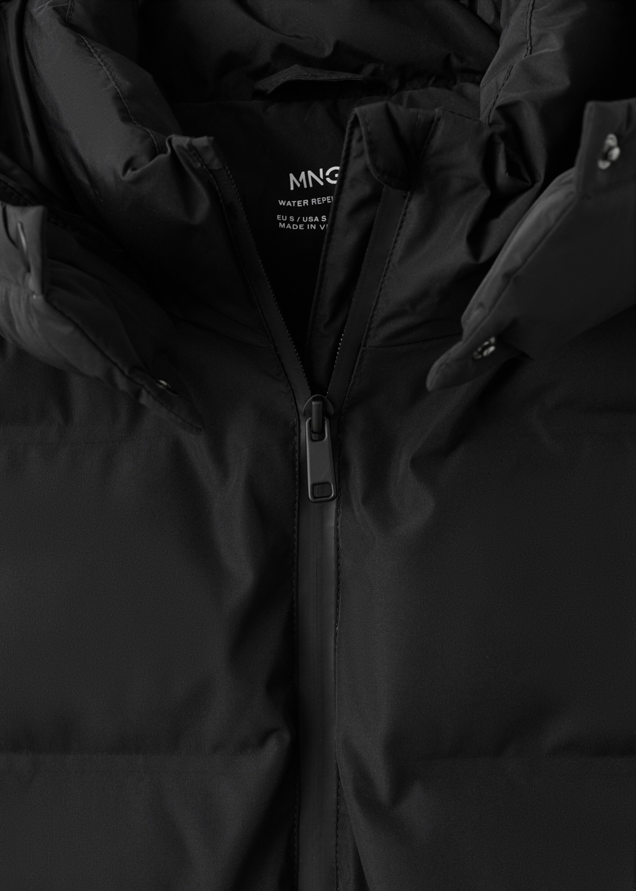 Hood quilted coat - Details of the article 8, Black. Ref: 17046721-00.