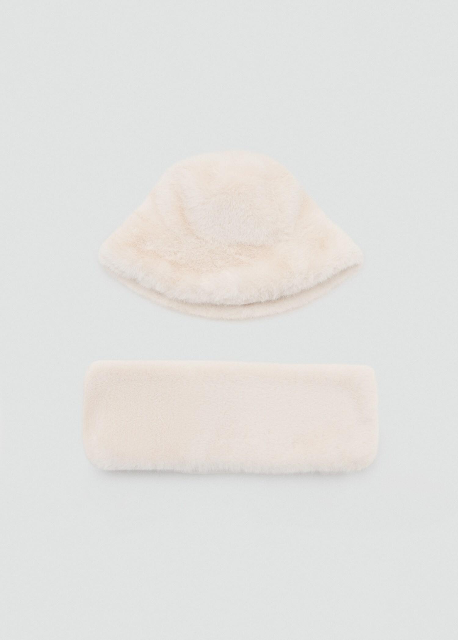 Fur-effect scarf - Details of the article 2