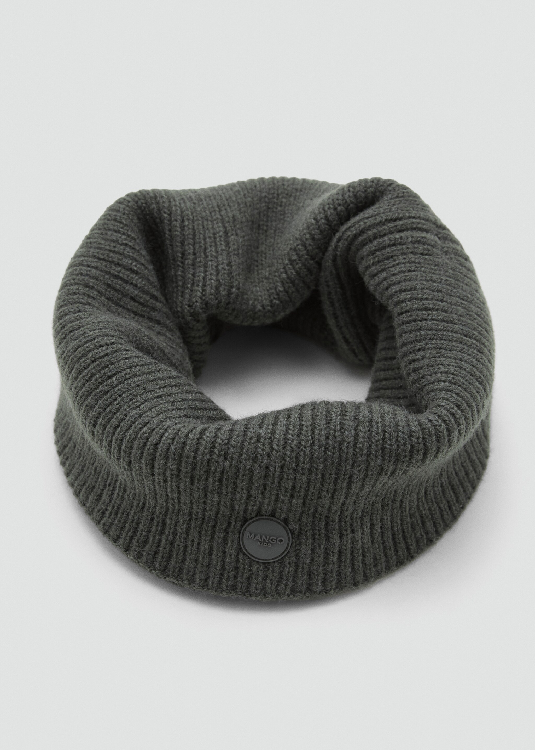 Knit scarf - Details of the article 1, Khaki. Ref: 17046734-00.