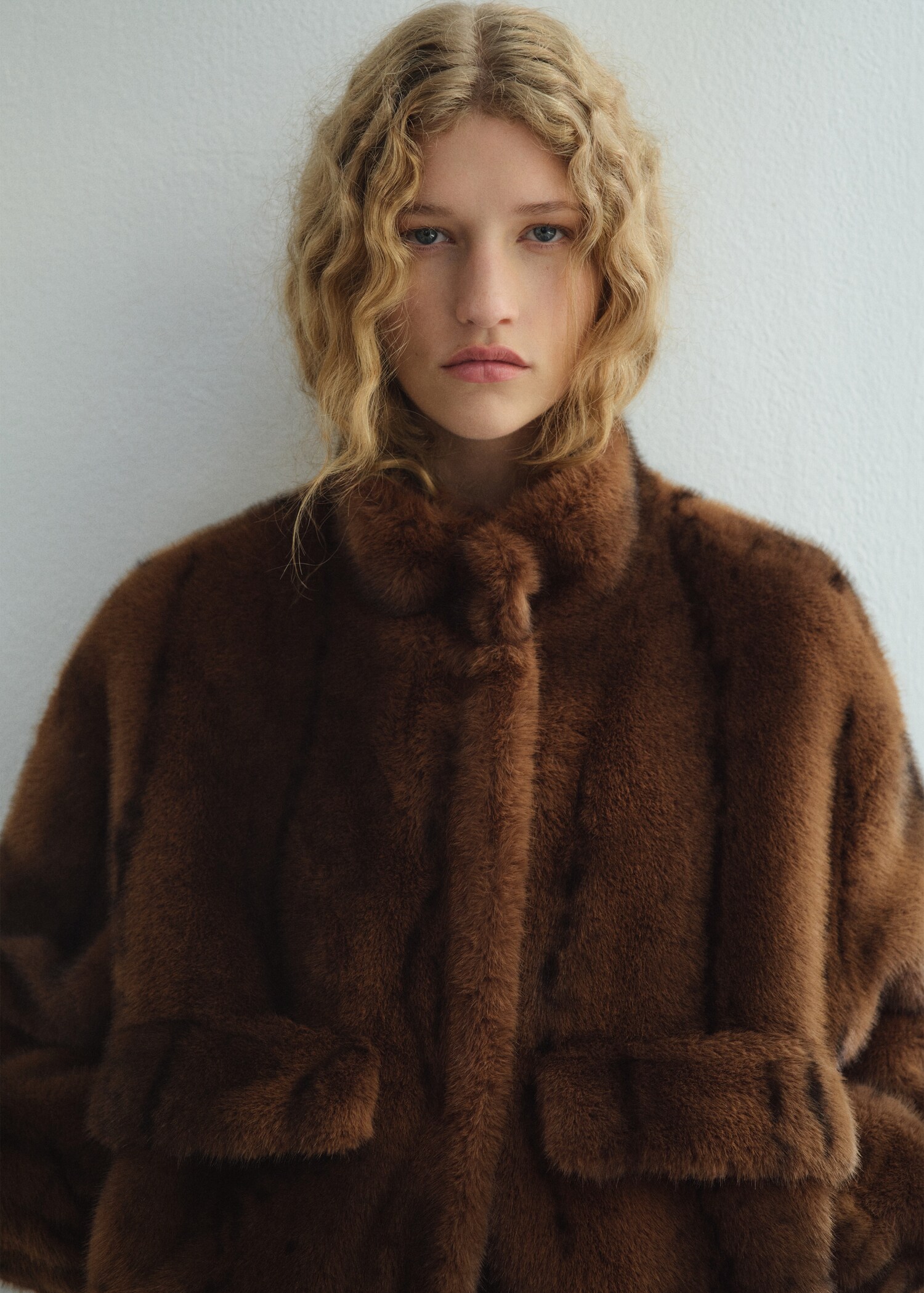 Fur-effect jacket with pockets - Medium plane