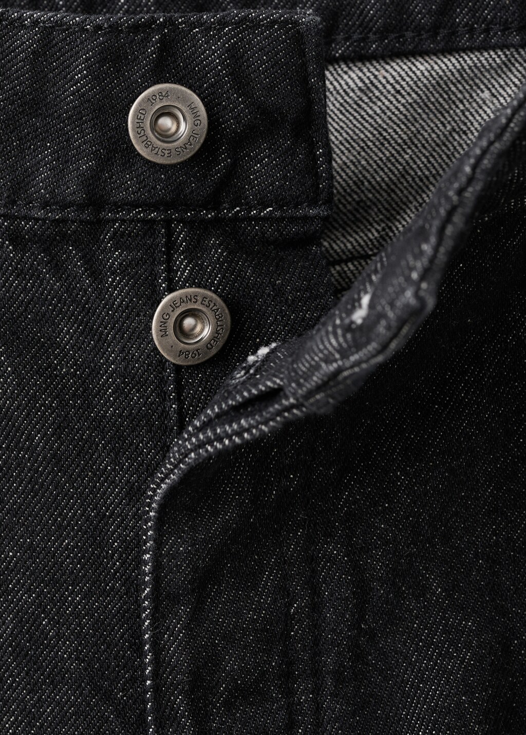 Straight low-waist jeans