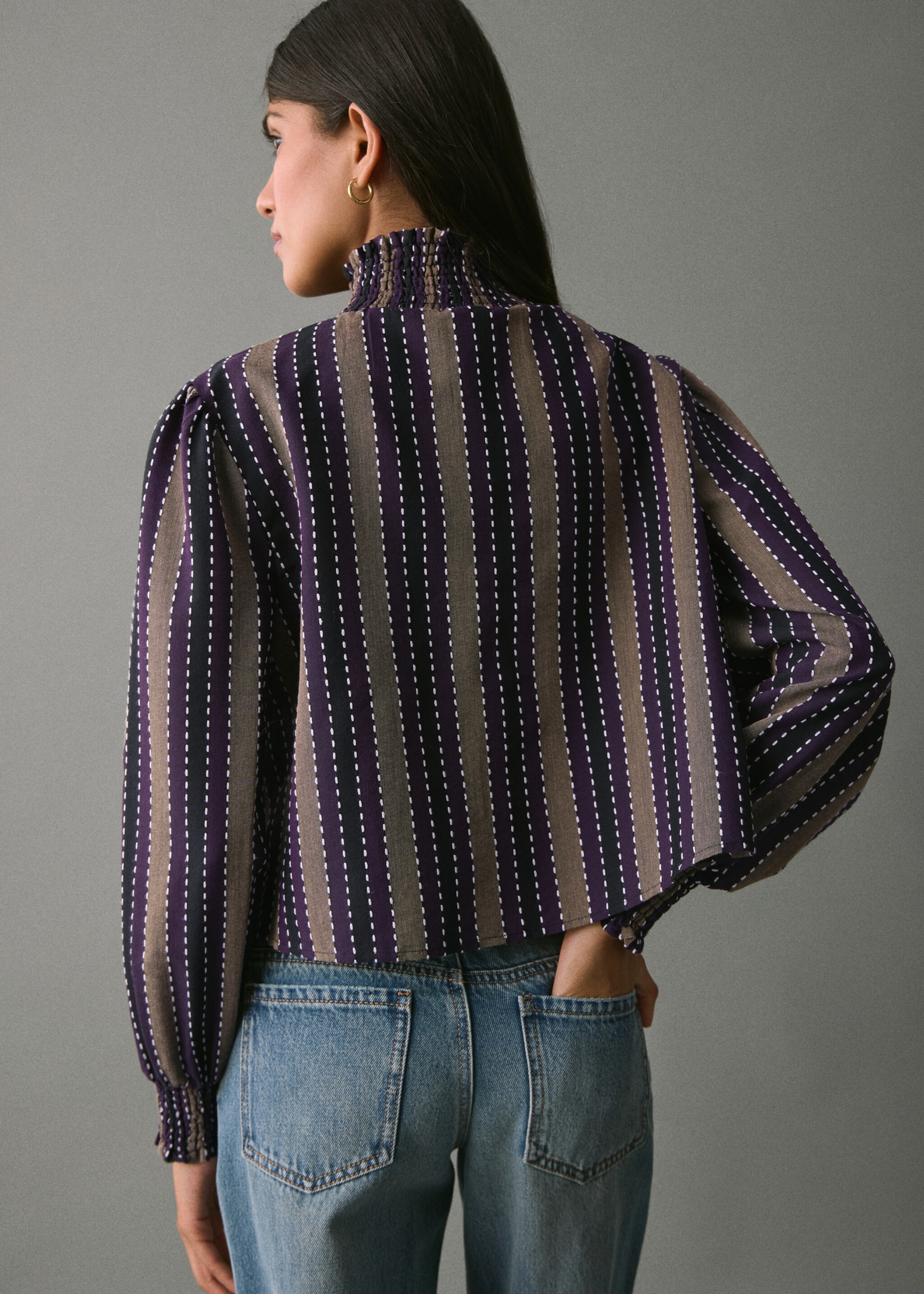 Blouse à rayures détails brodés - Verso de l’article, Violet. Ref: 17047124-00.